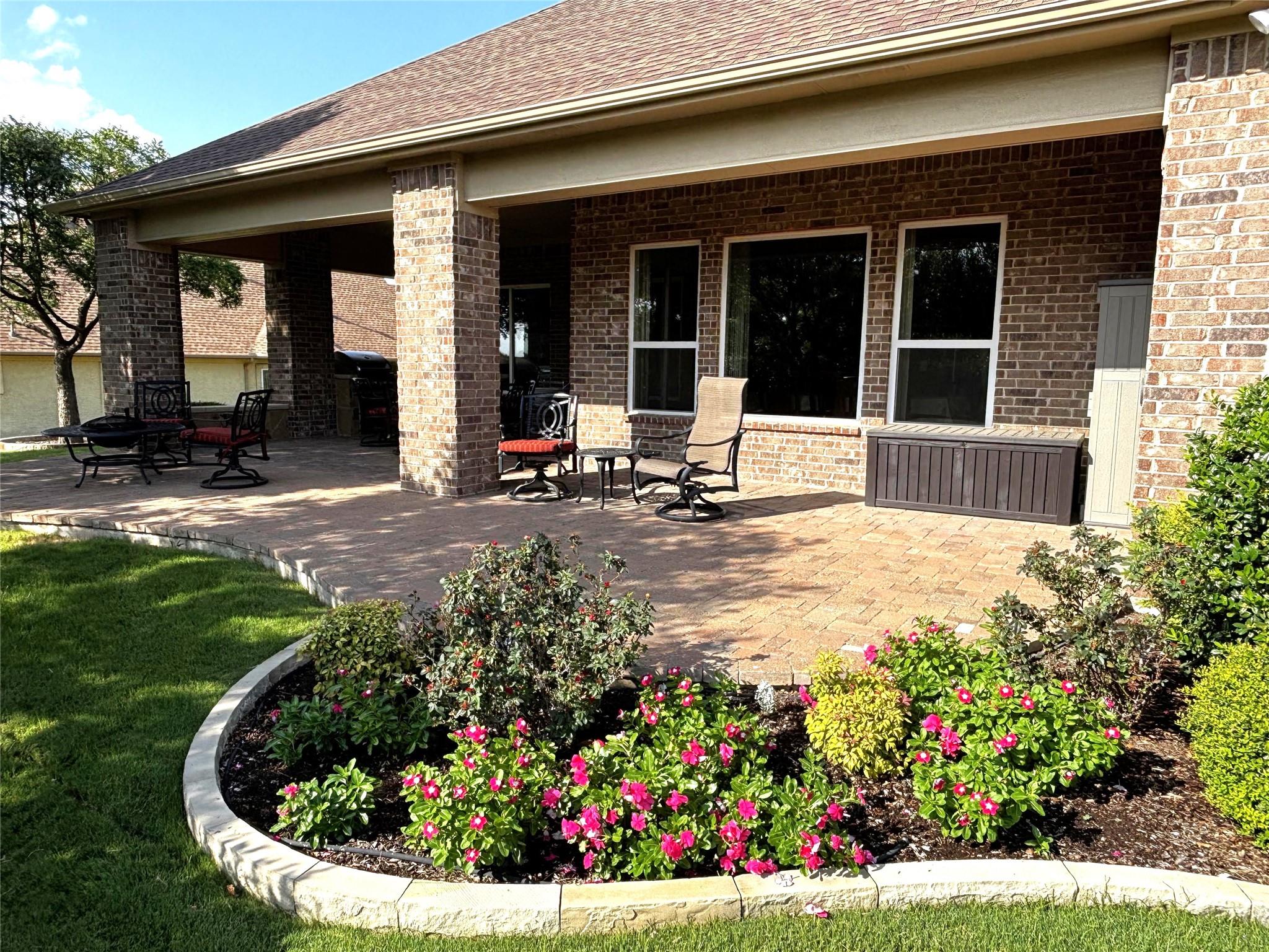 main property photo 31