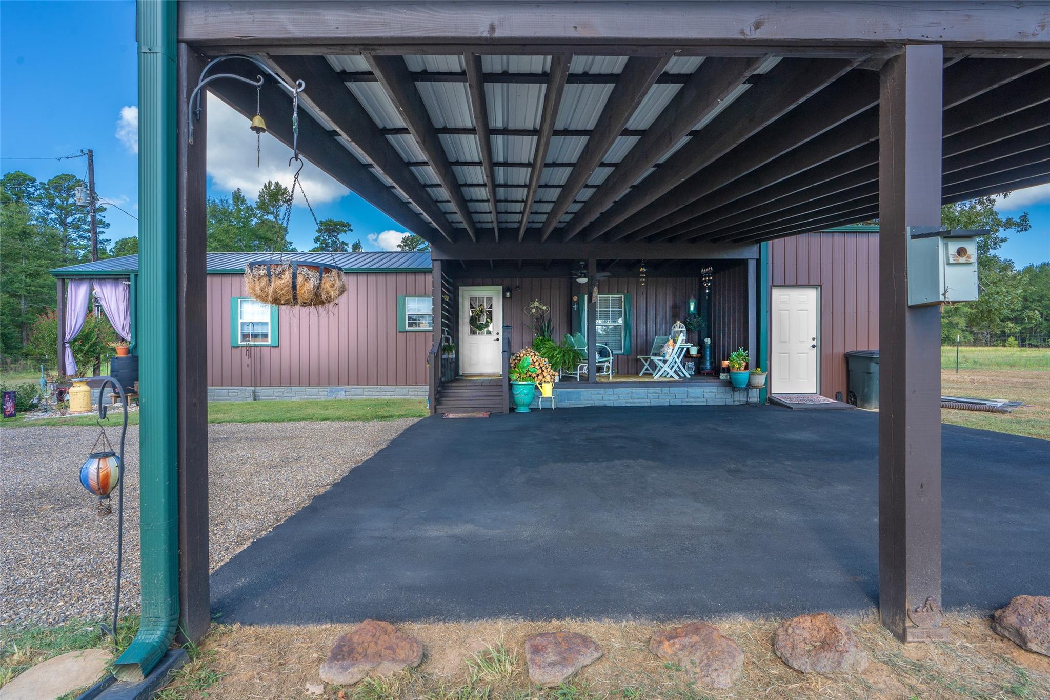 main property photo 22