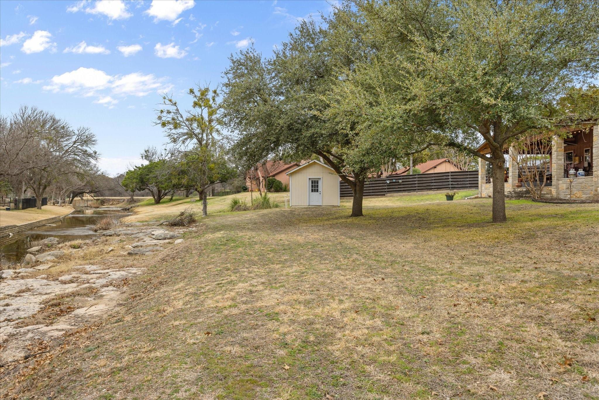 main property photo 25