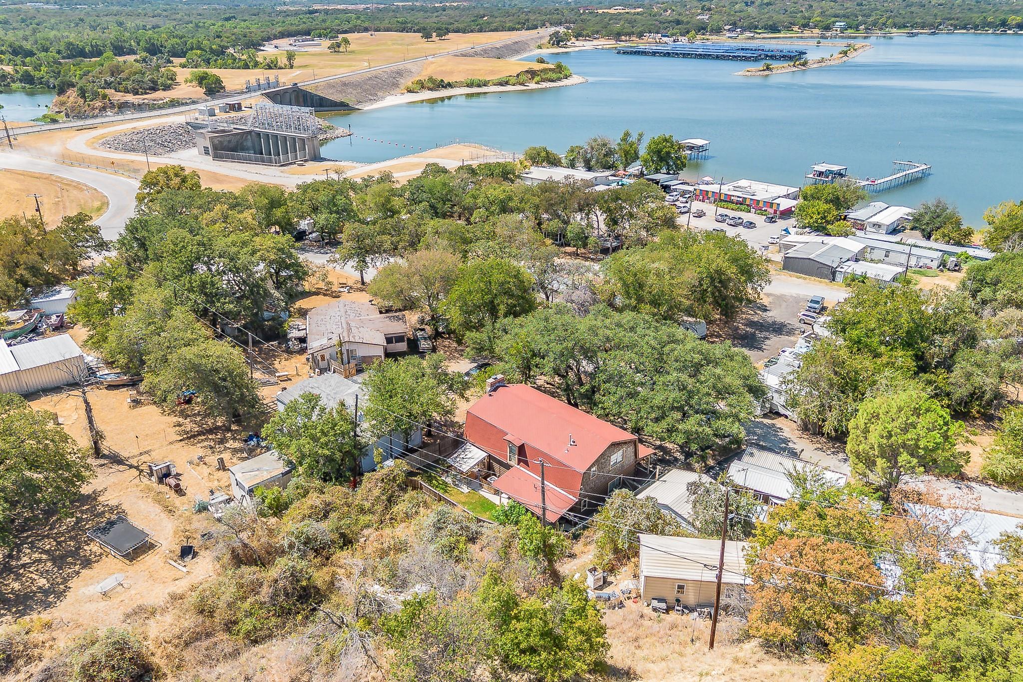 main property photo 36