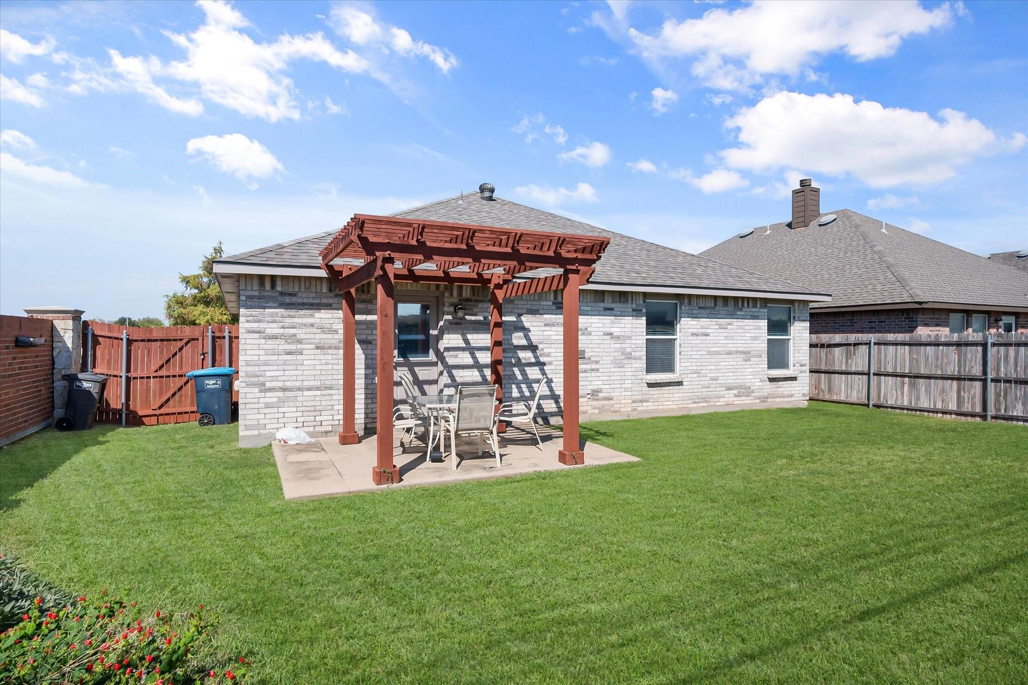 main property photo 15