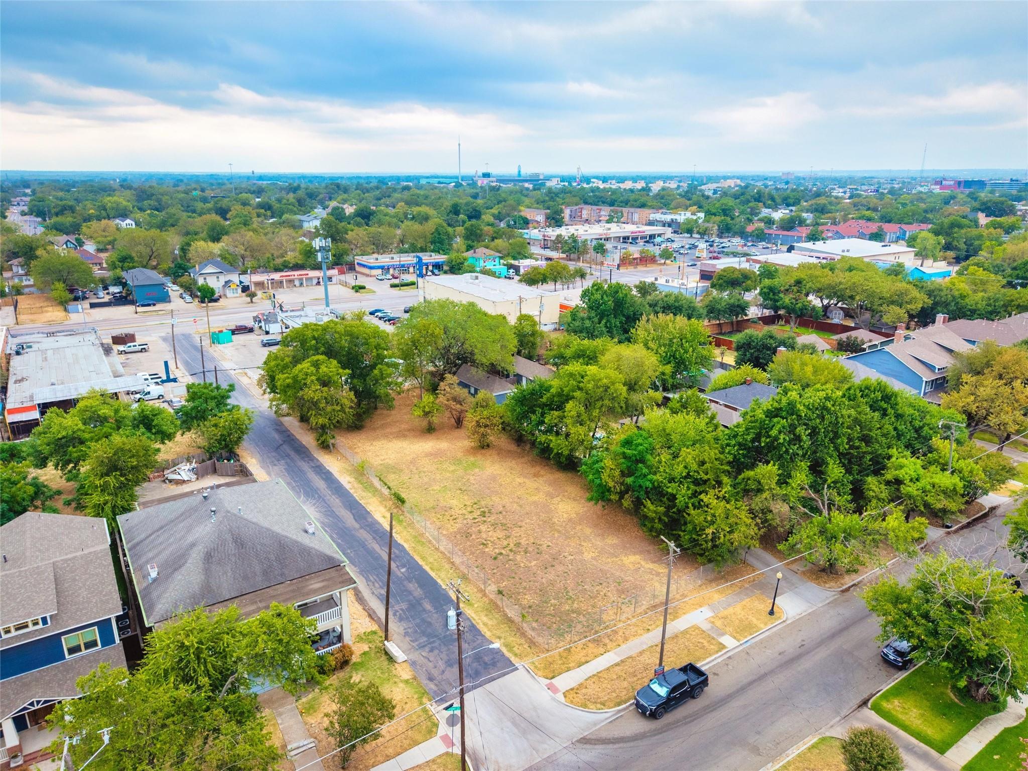 main property photo 10