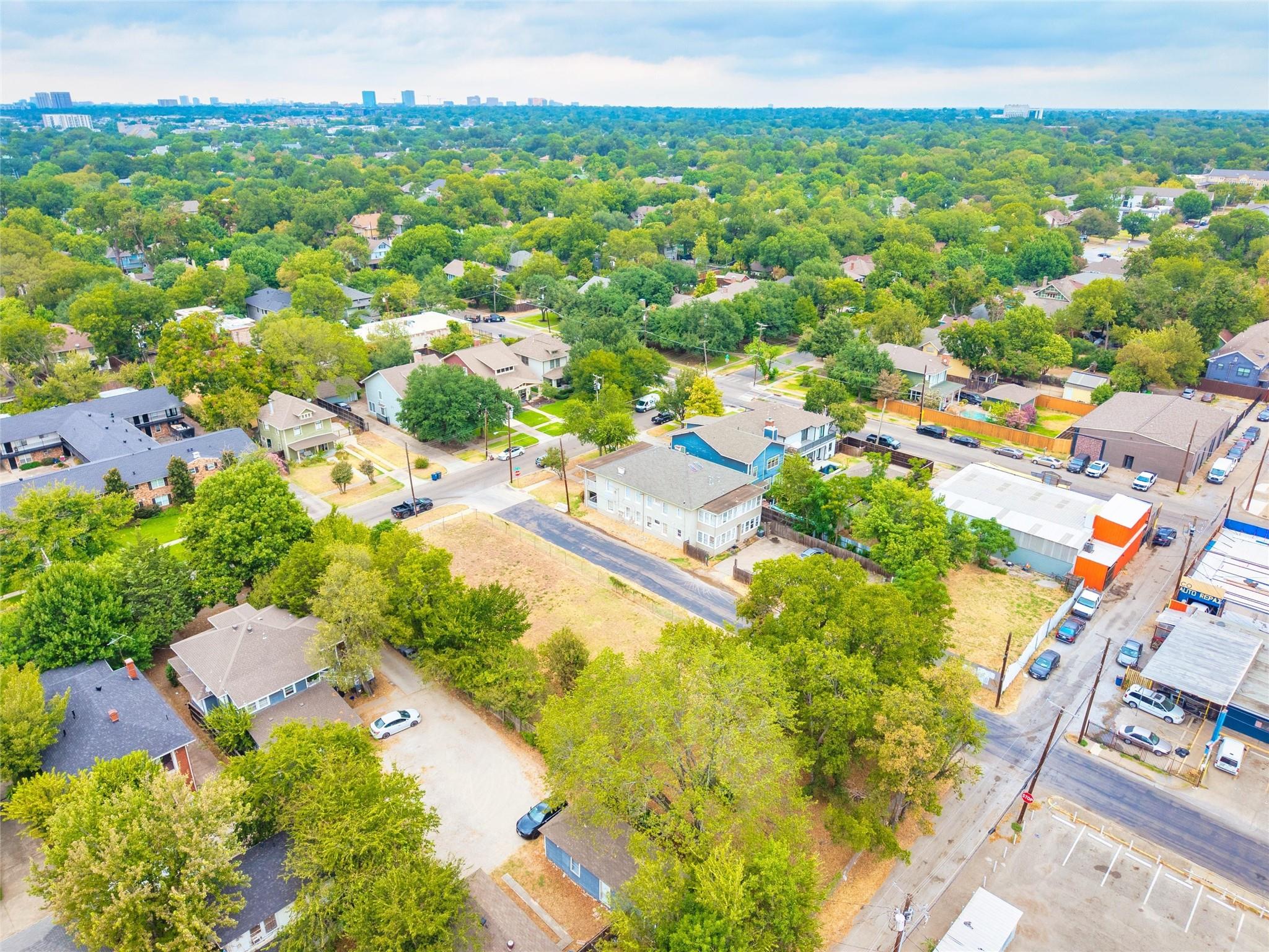 main property photo 13