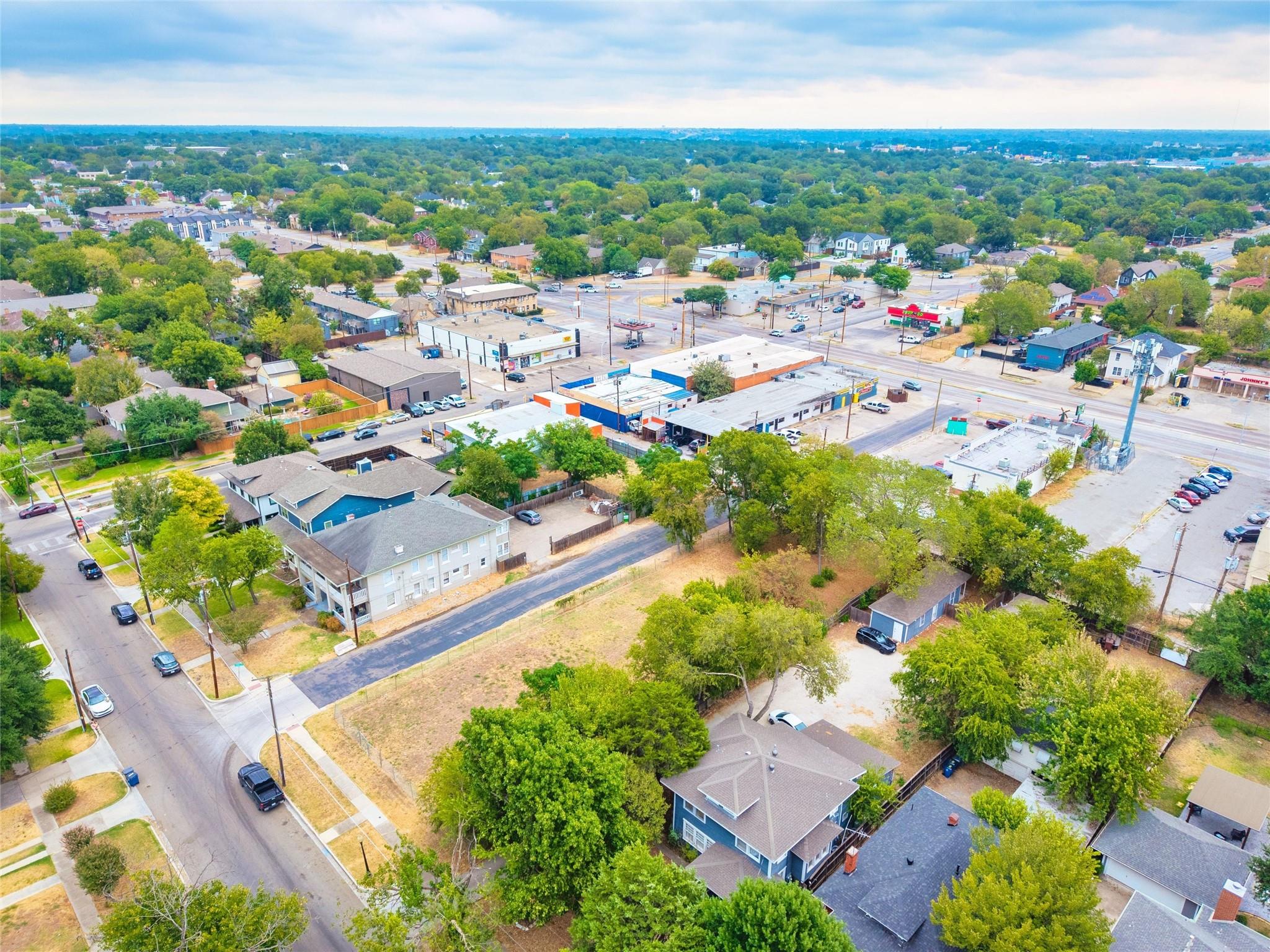 main property photo 15