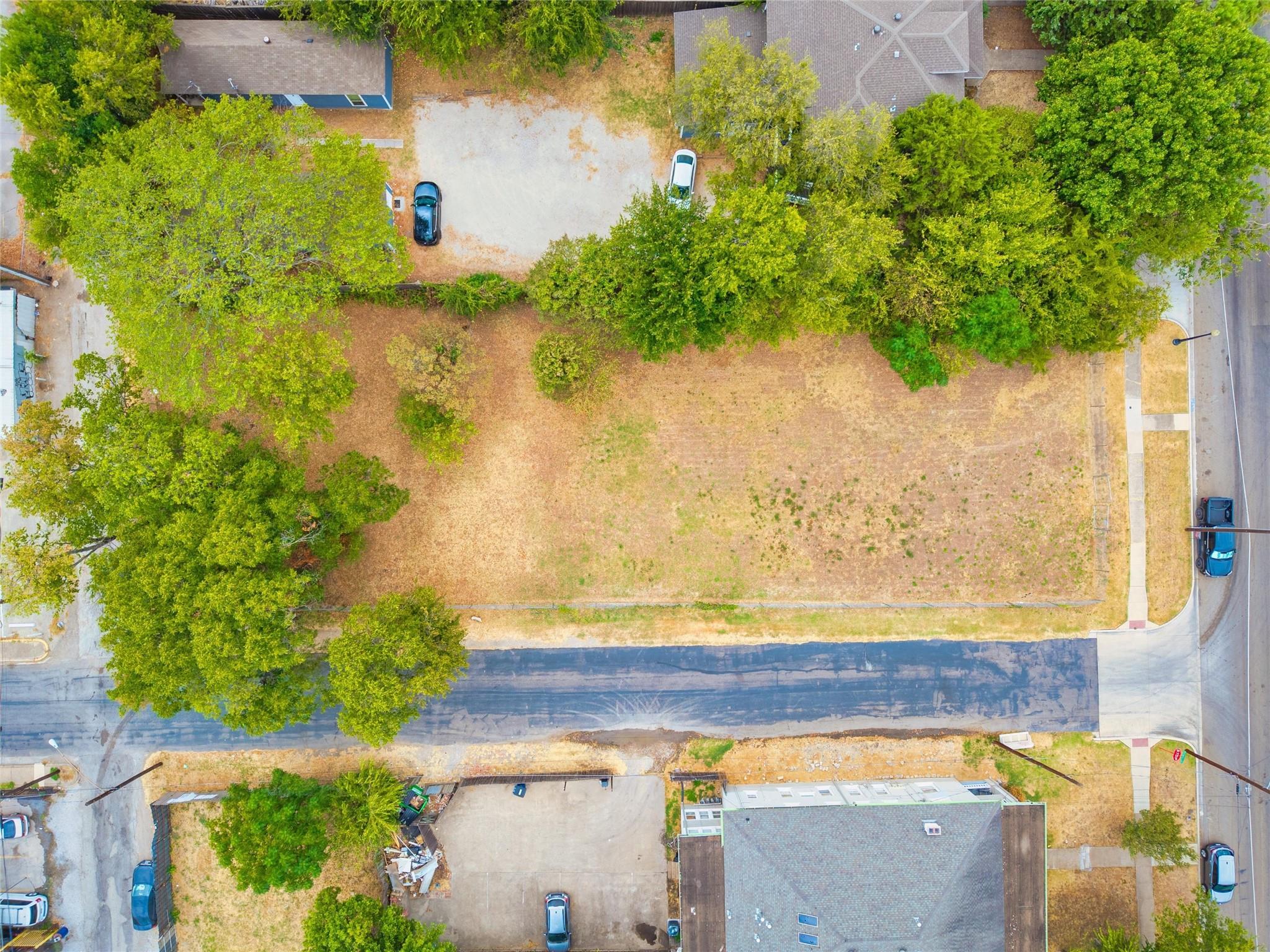 main property photo 16