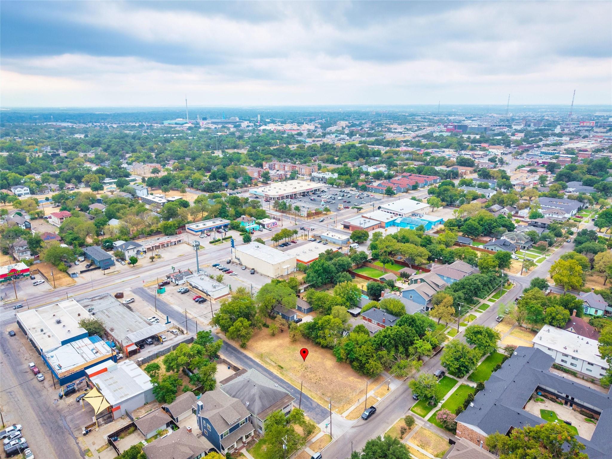 main property photo 19