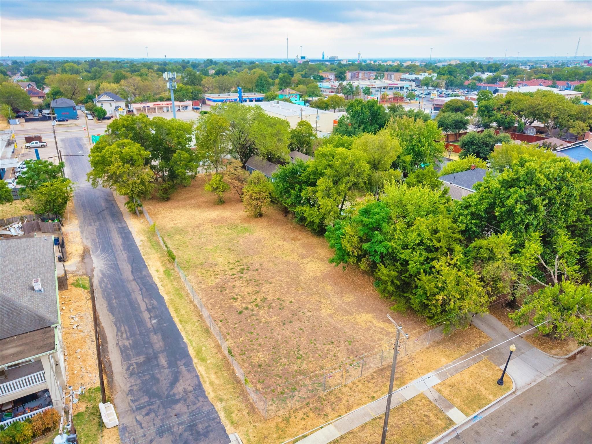 main property photo 5