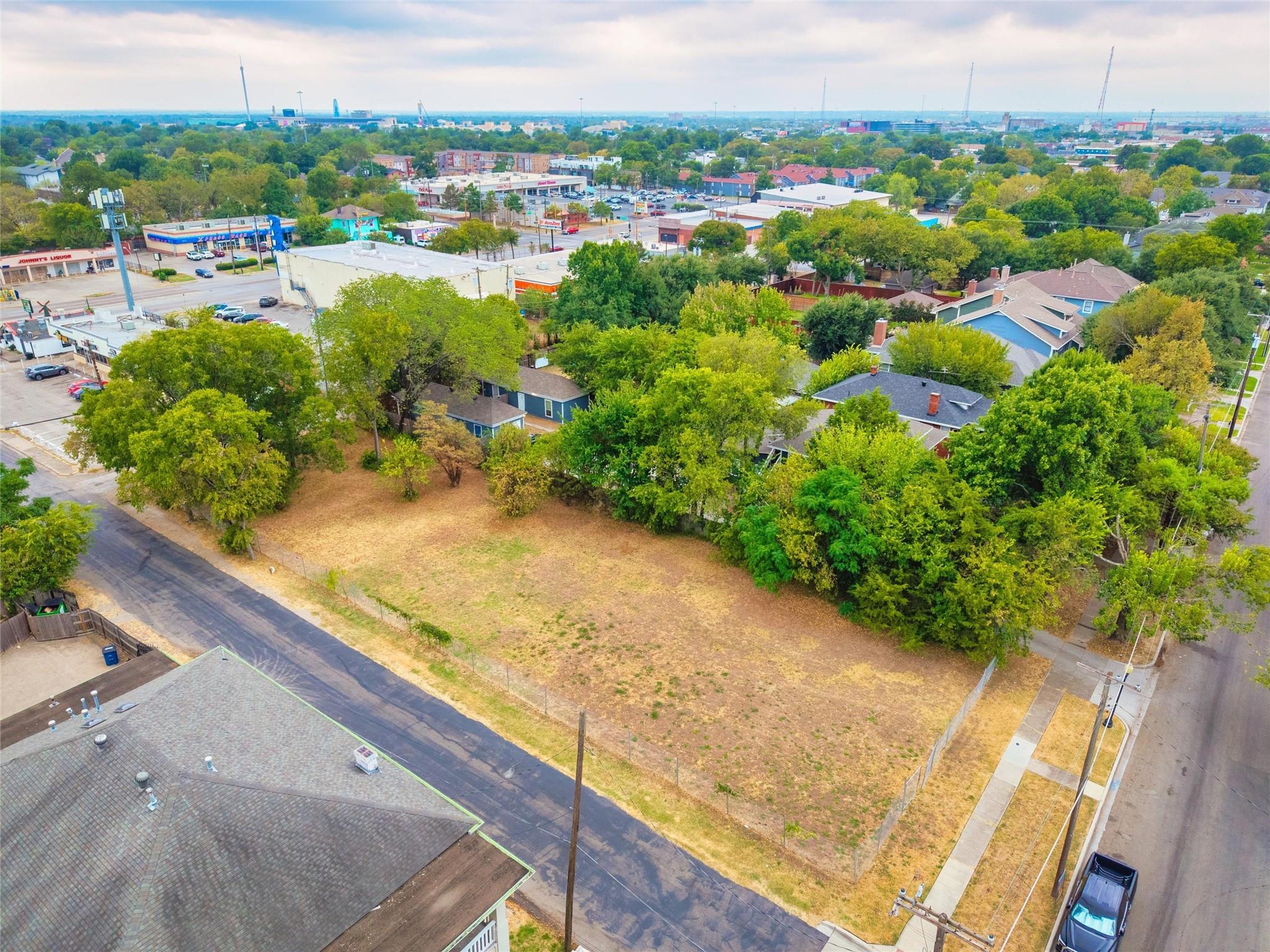 main property photo 7