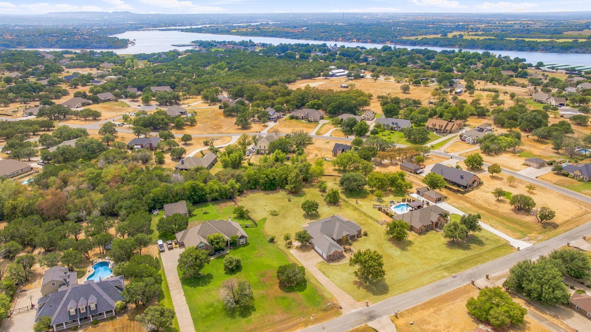 main property photo 30