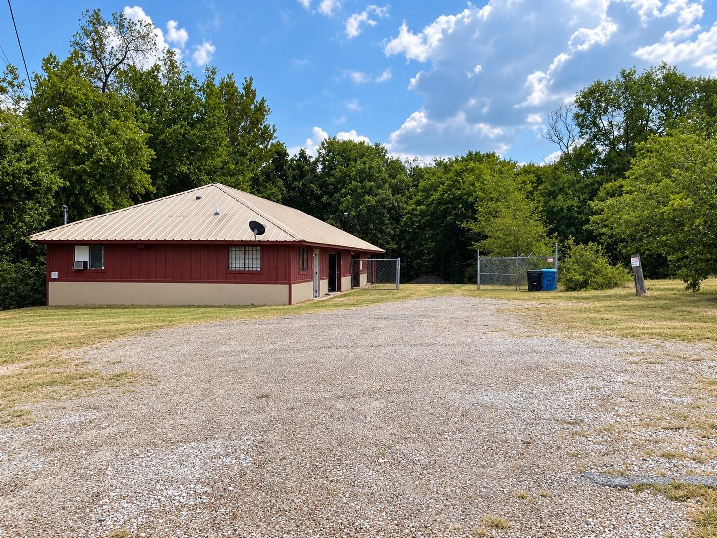 main property photo 23
