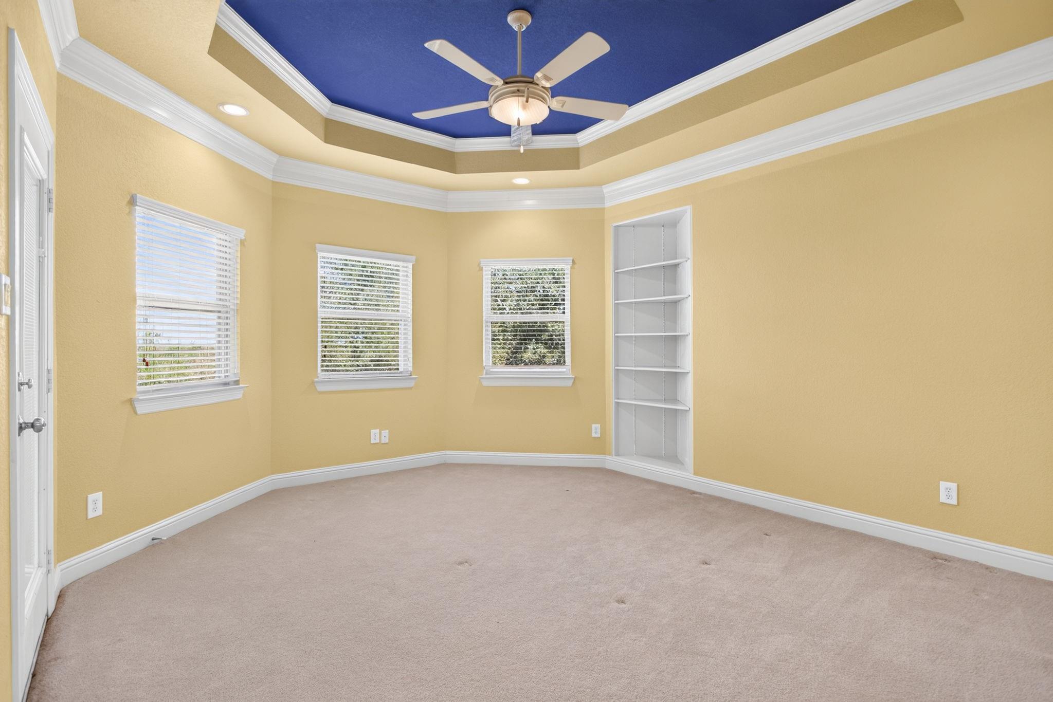 main property photo 25