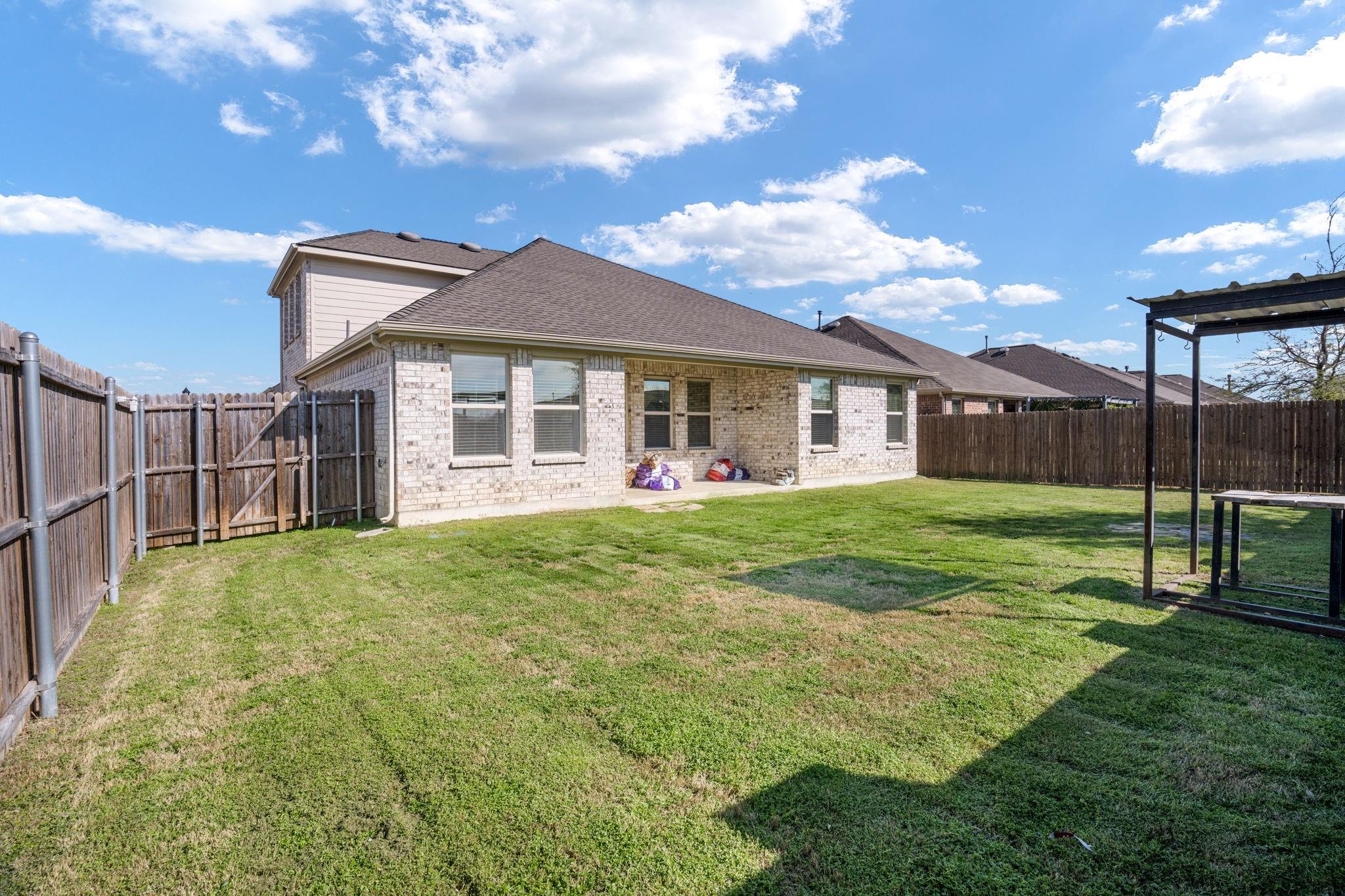 main property photo 22