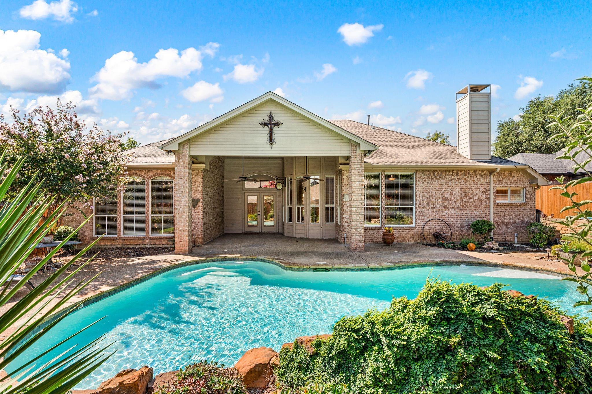 main property photo 32