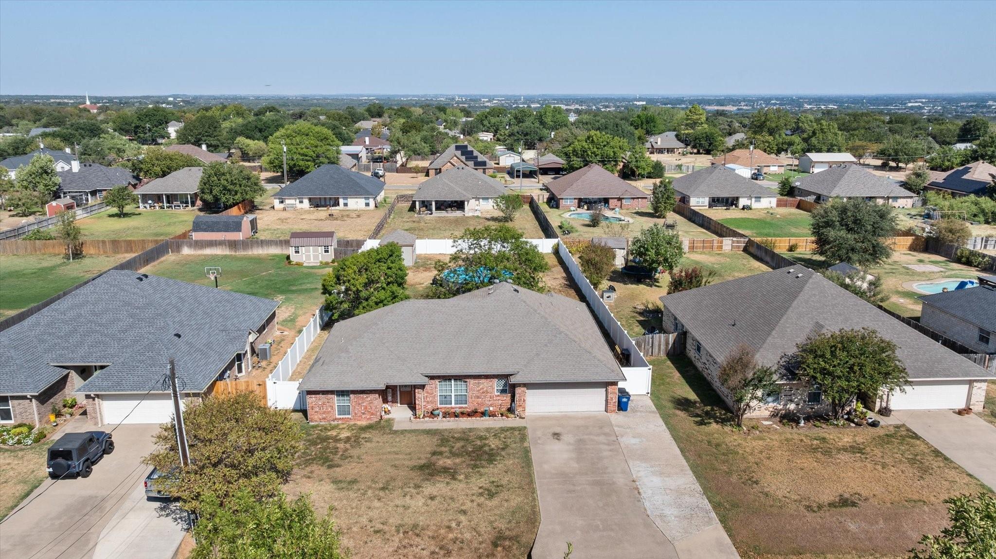 main property photo 31