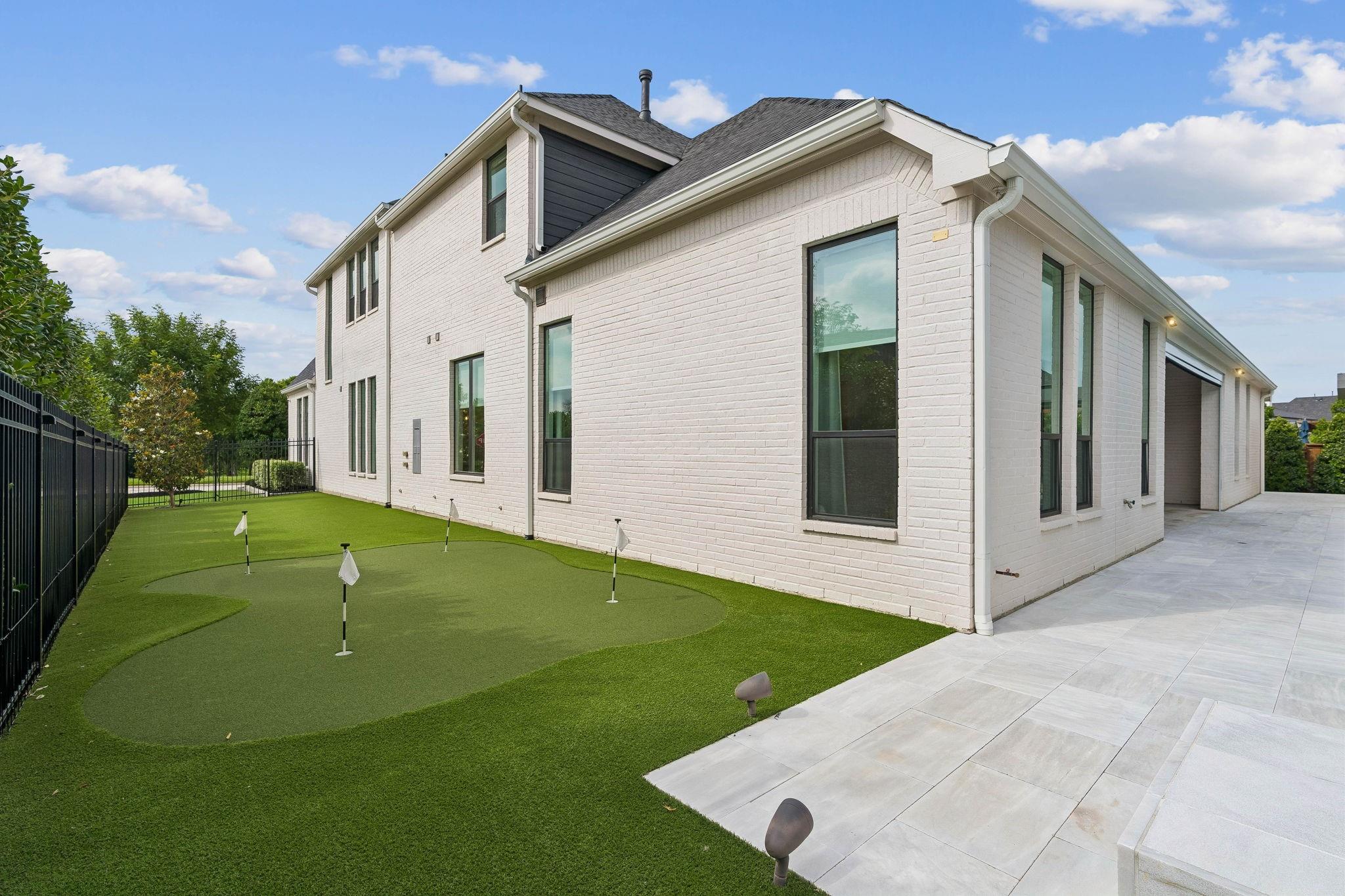 main property photo 29