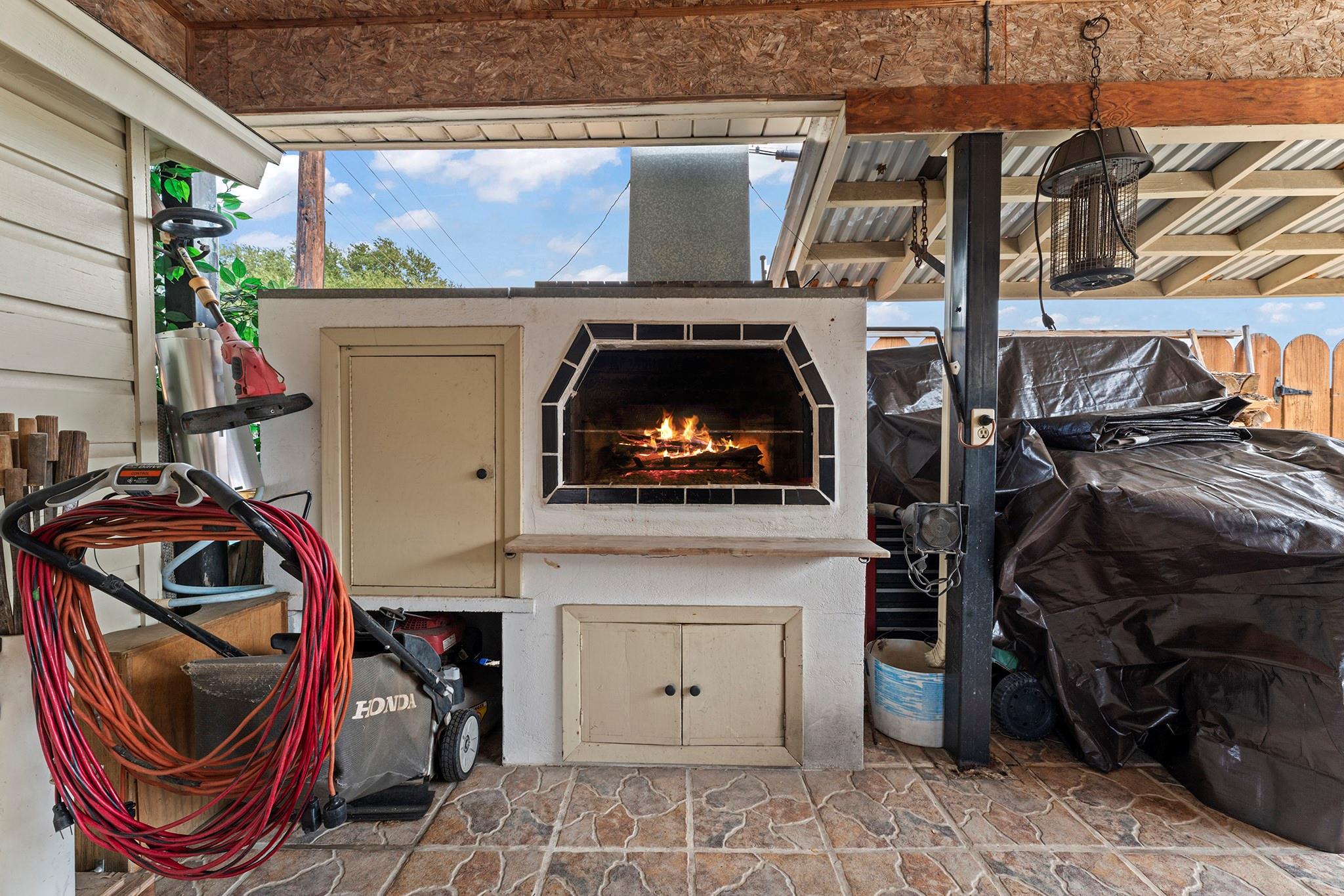 main property photo 34