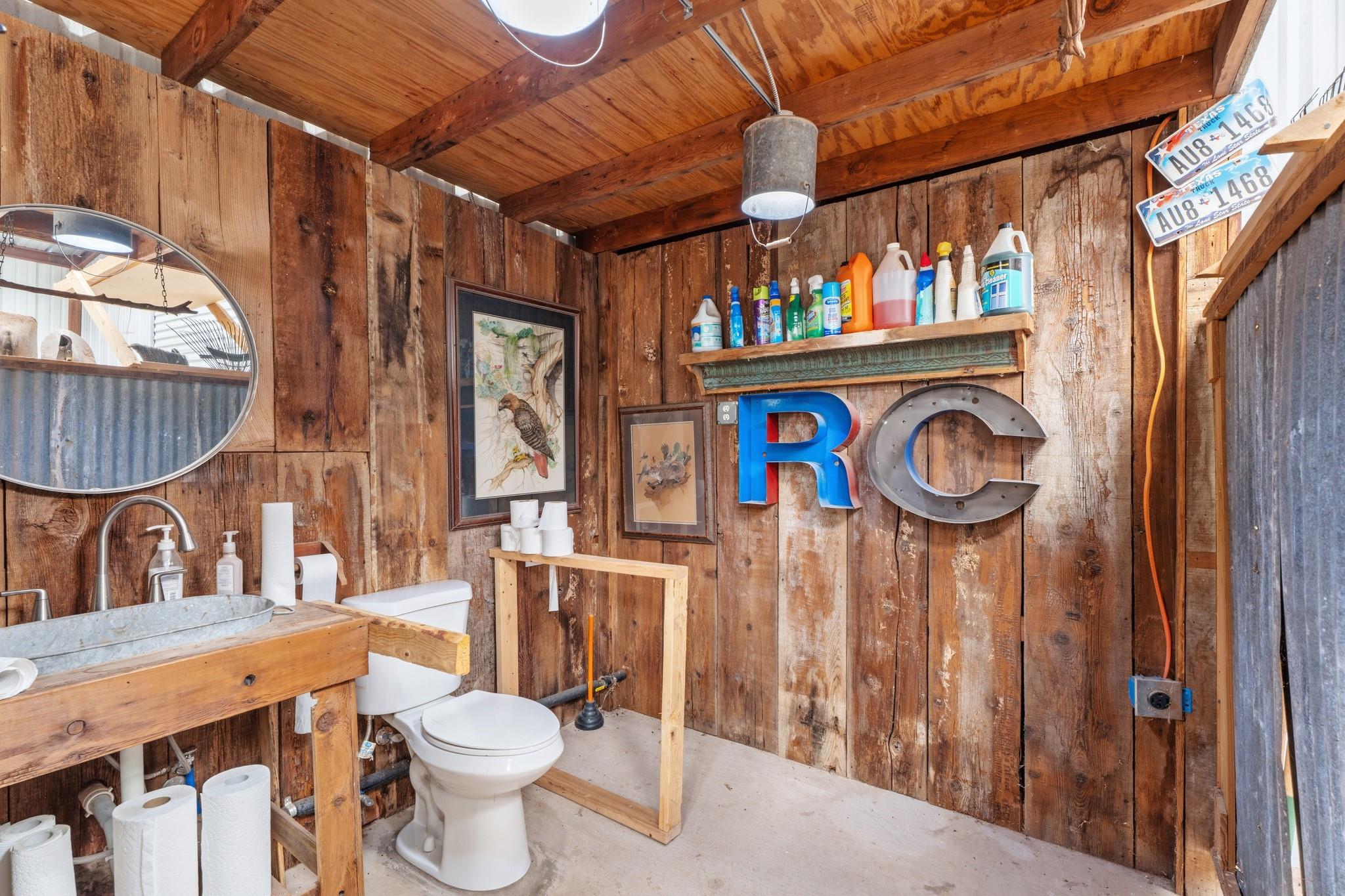 main property photo 10