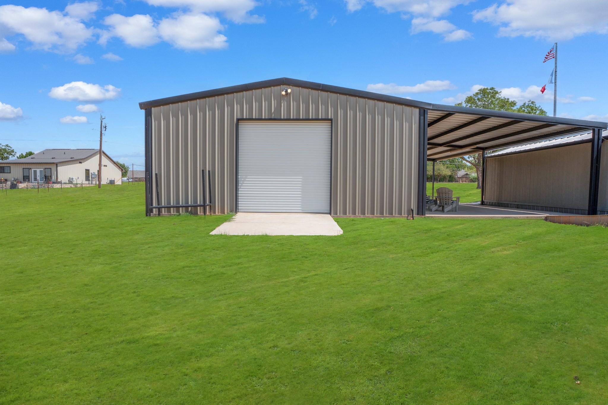 main property photo 12
