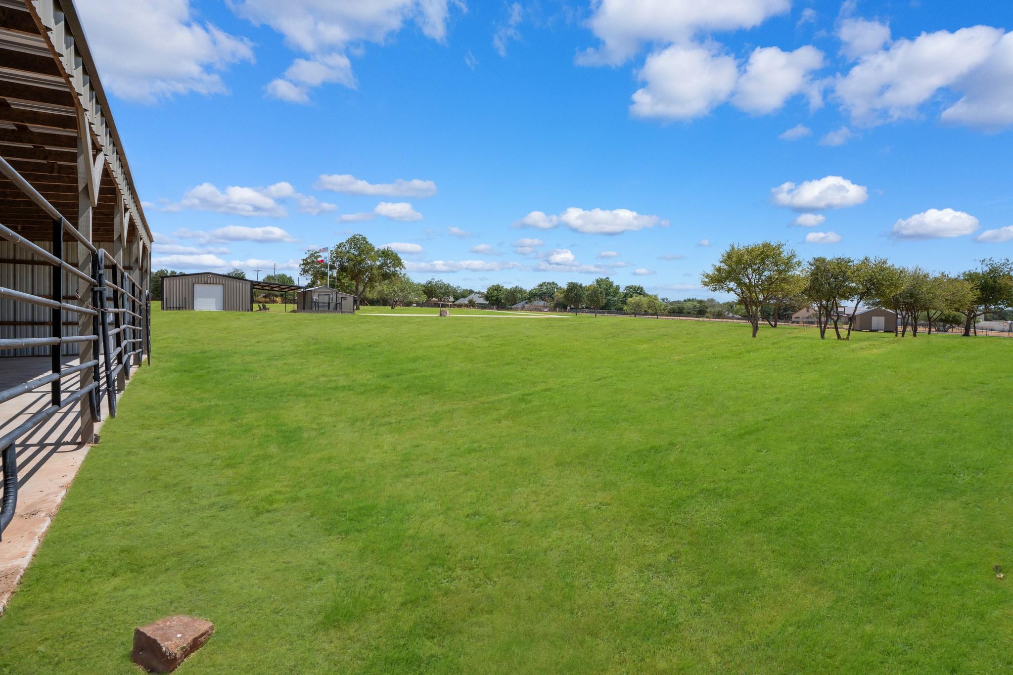 main property photo 18