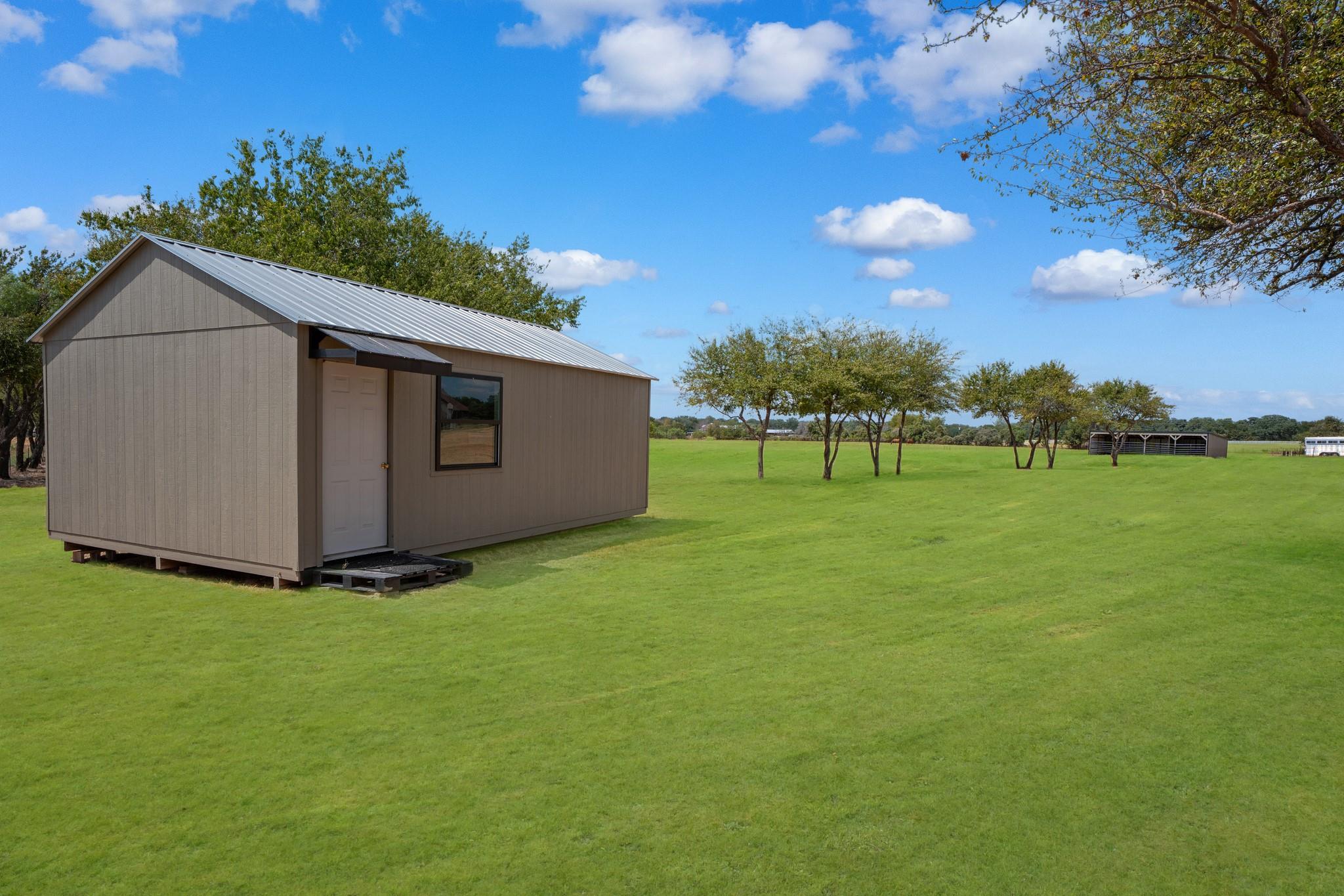 main property photo 21