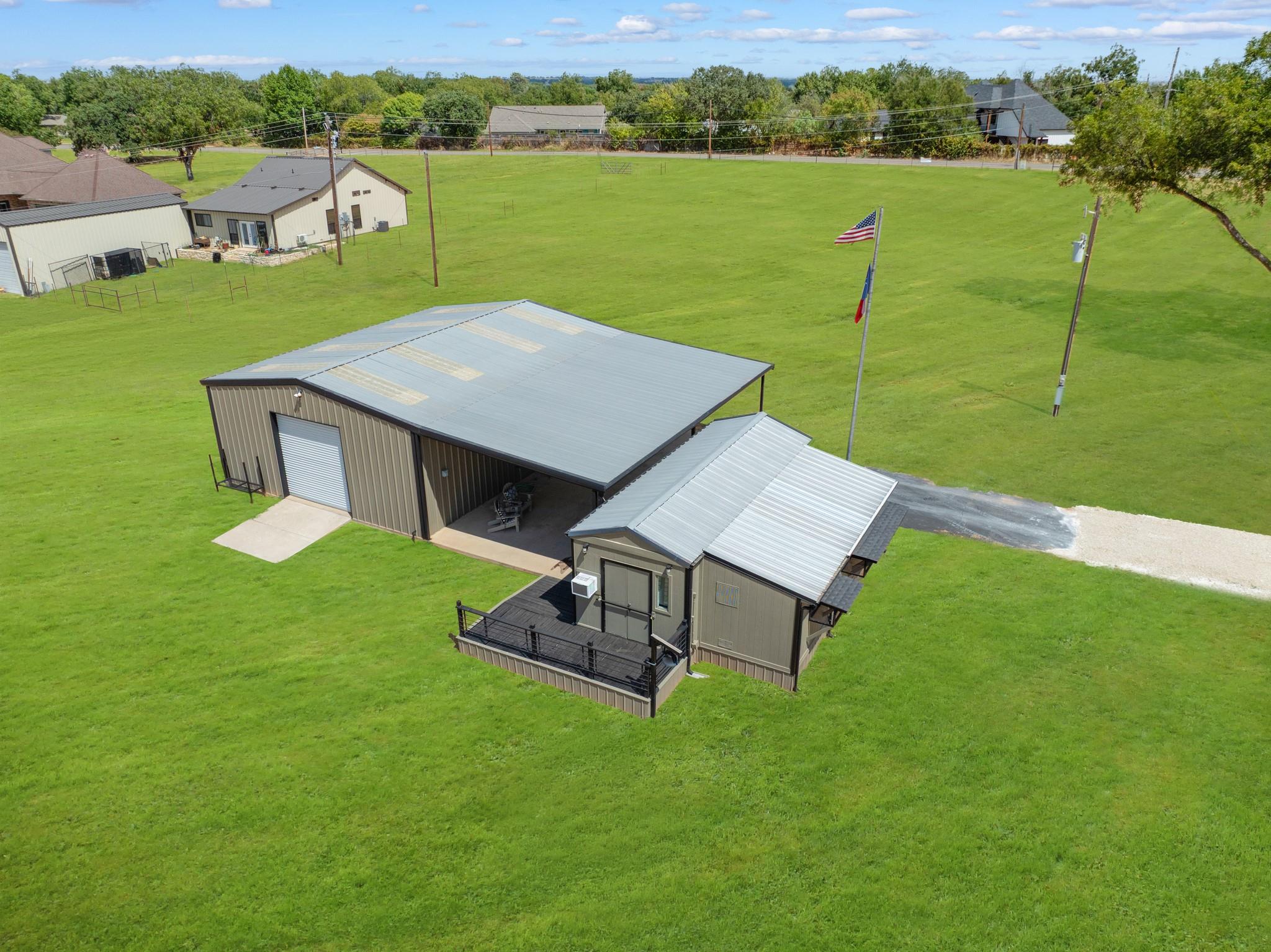 main property photo 34
