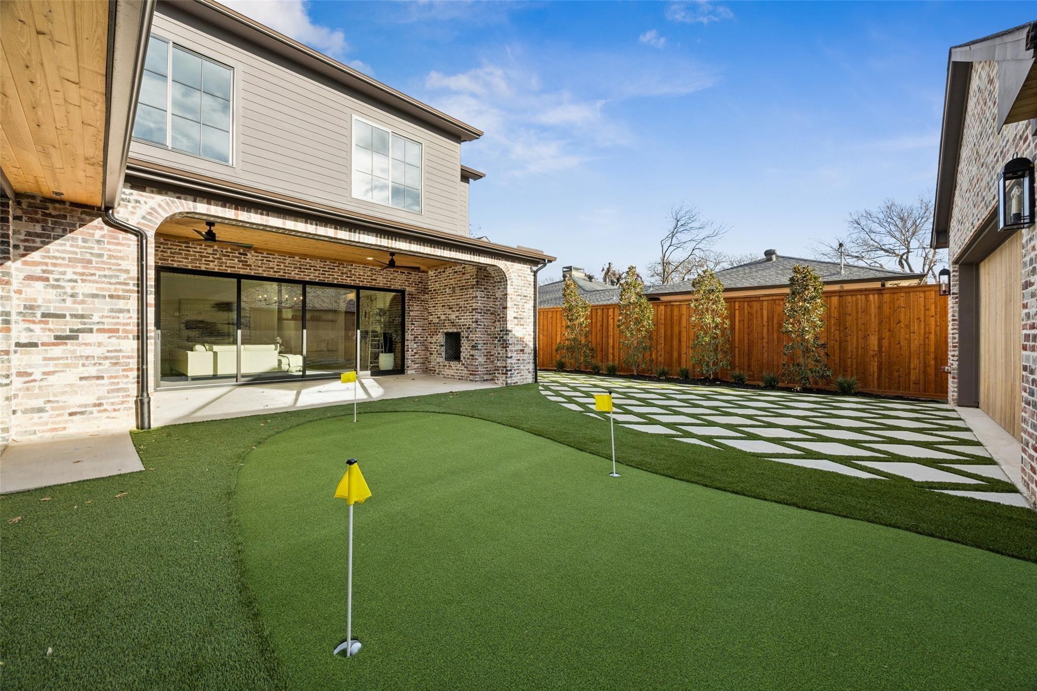 main property photo 17