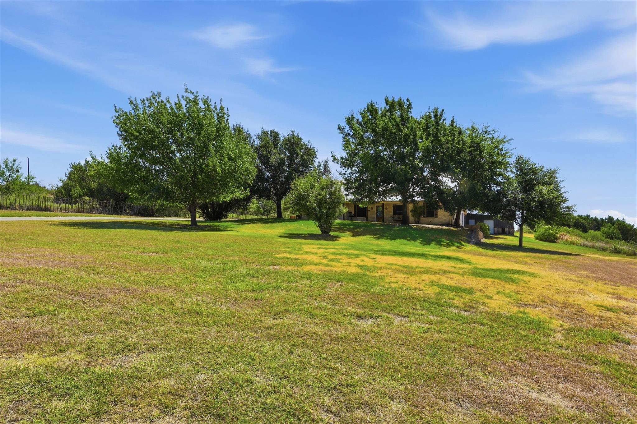 main property photo 37
