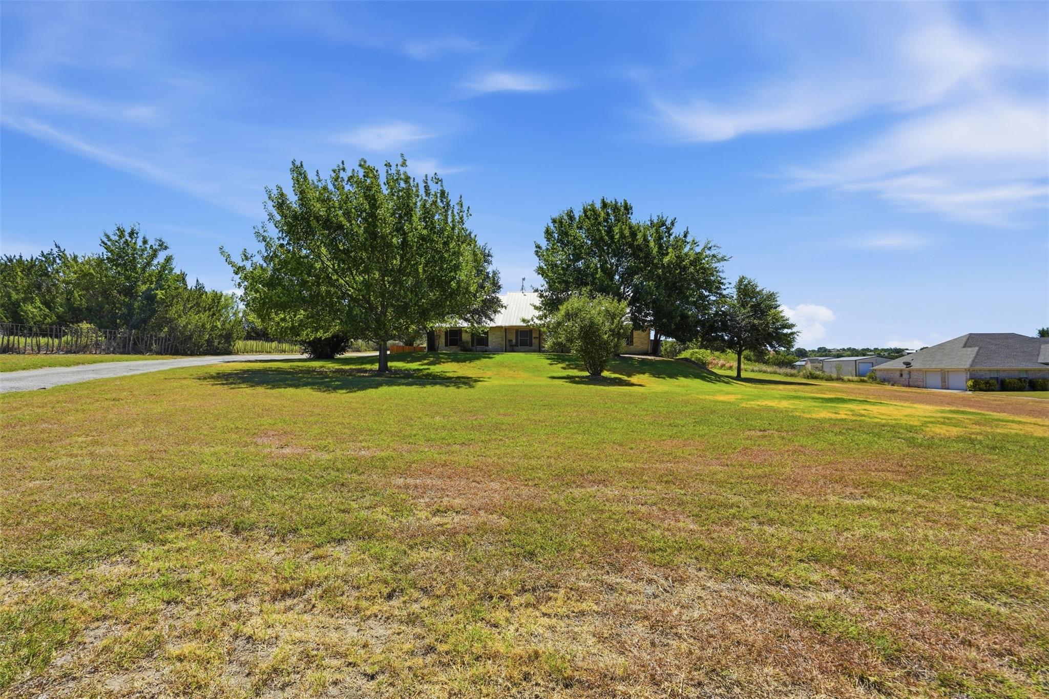 main property photo 38