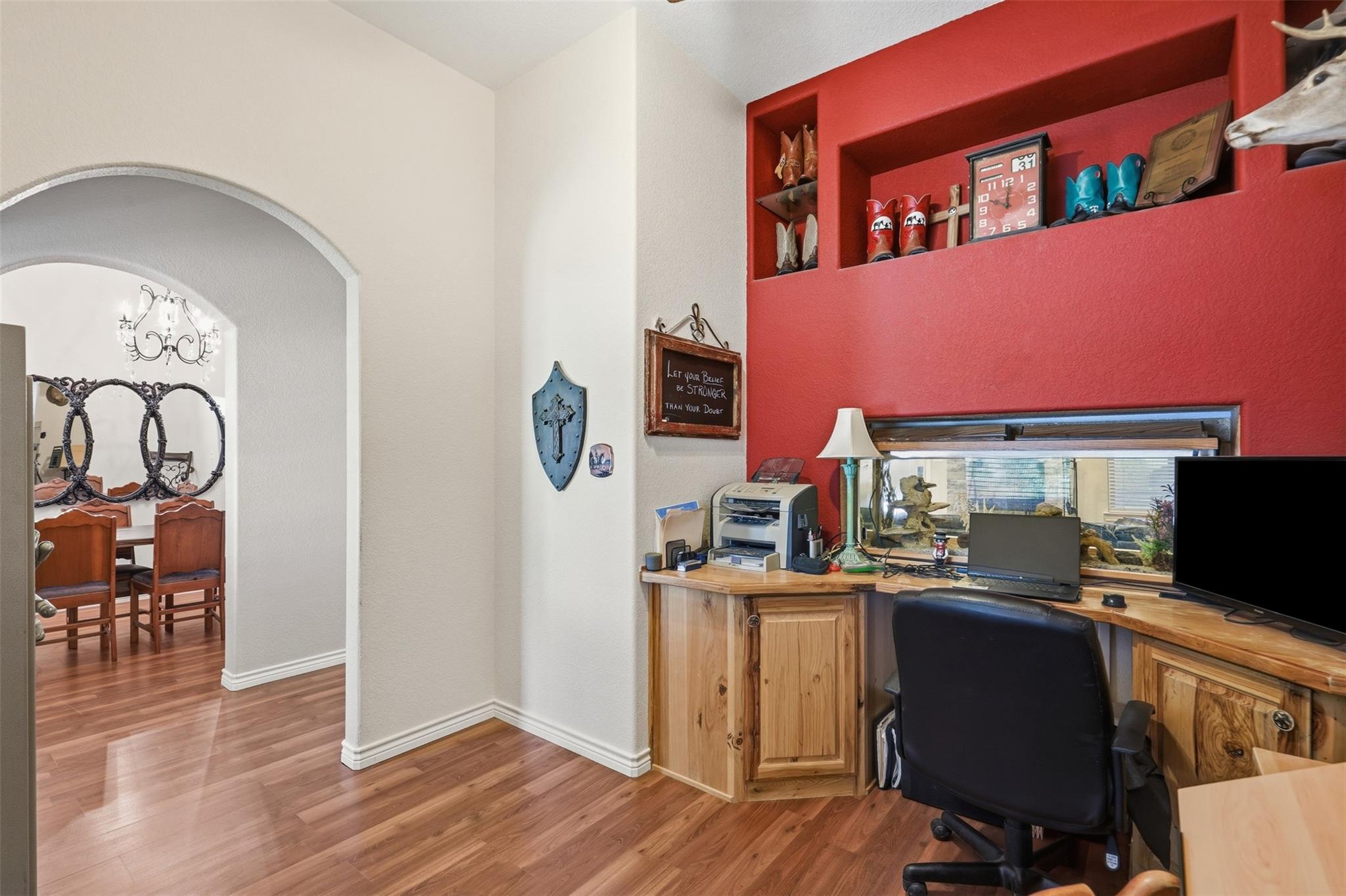 main property photo 6