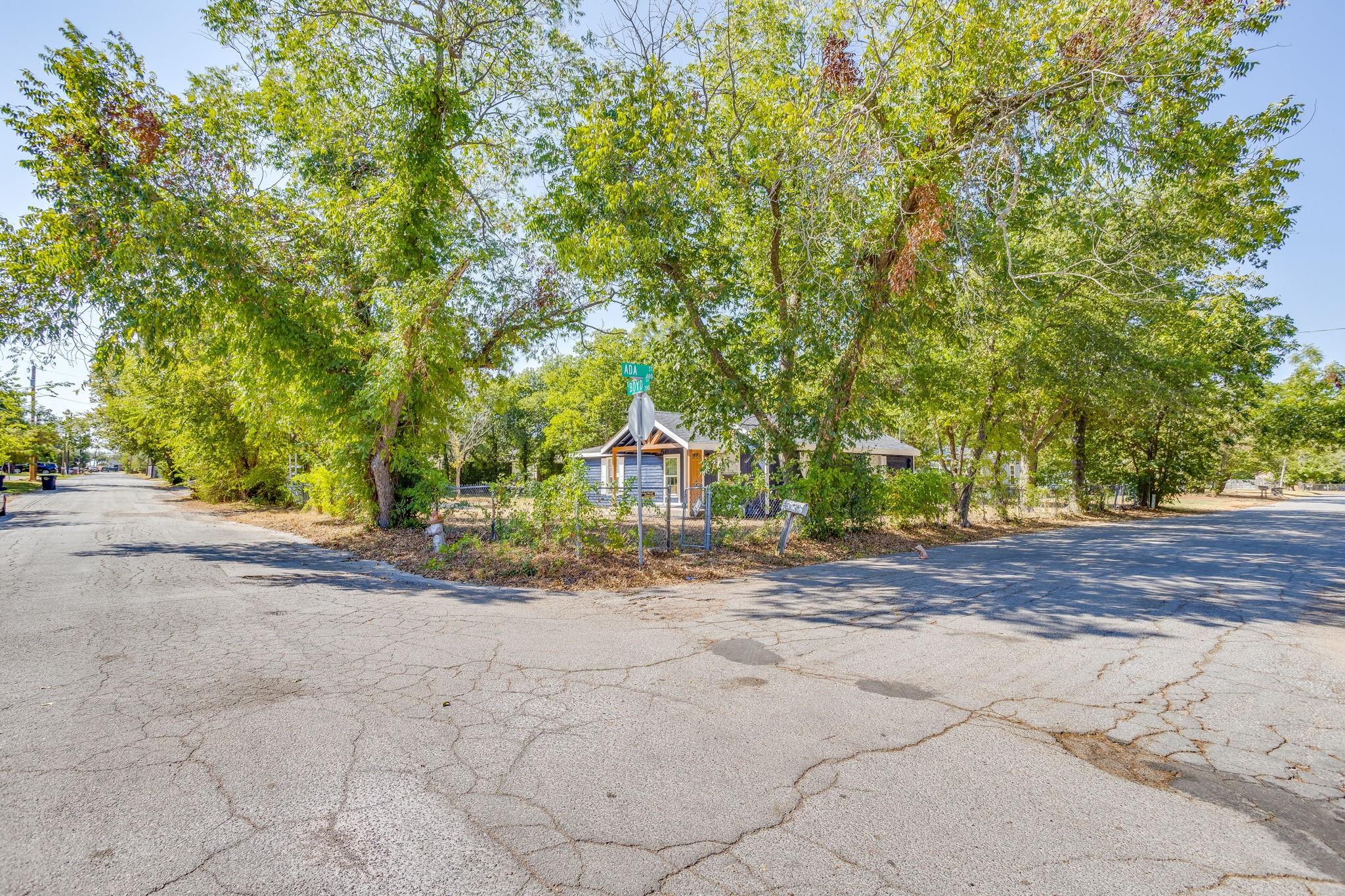 main property photo 5