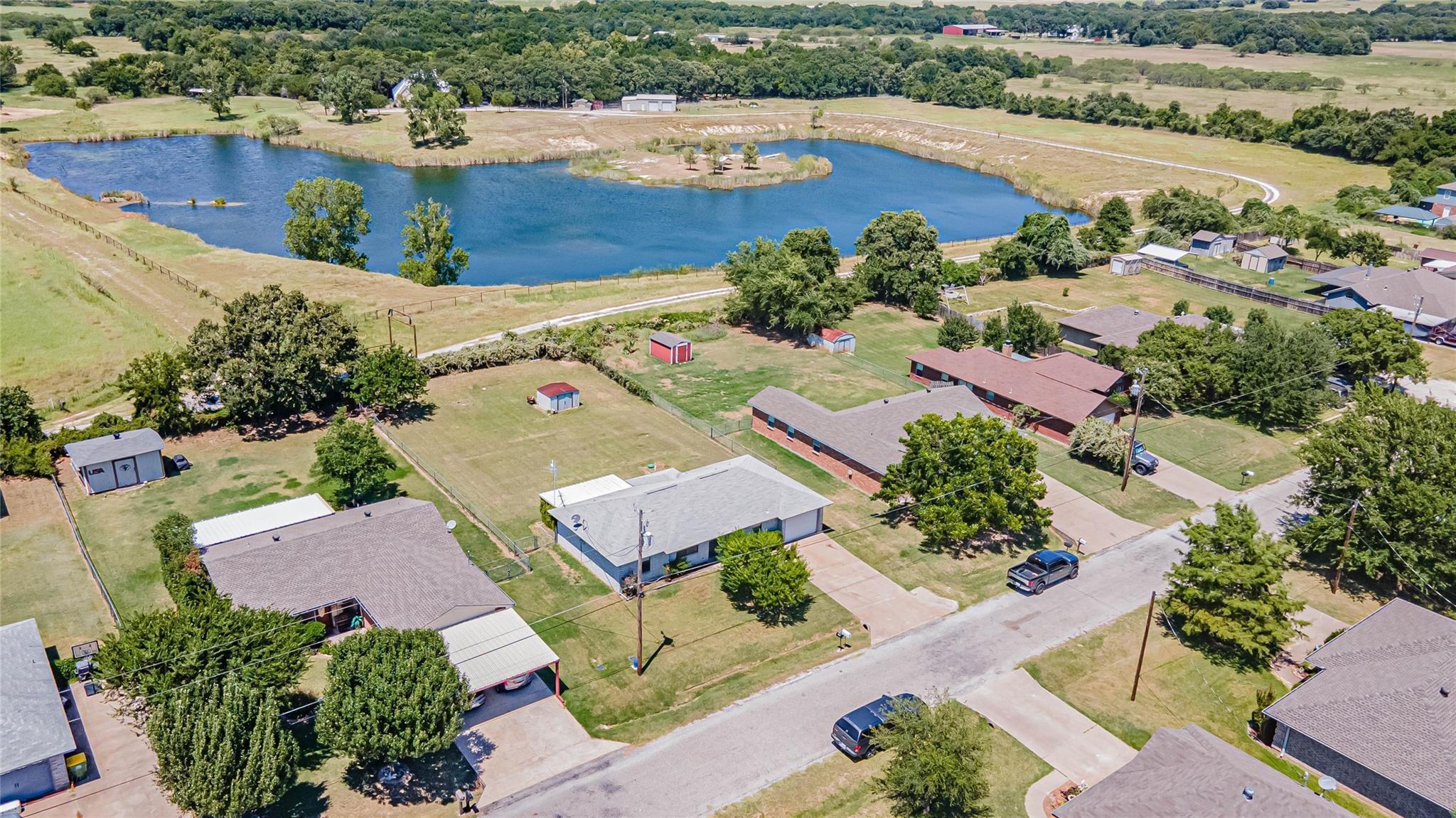 main property photo 34