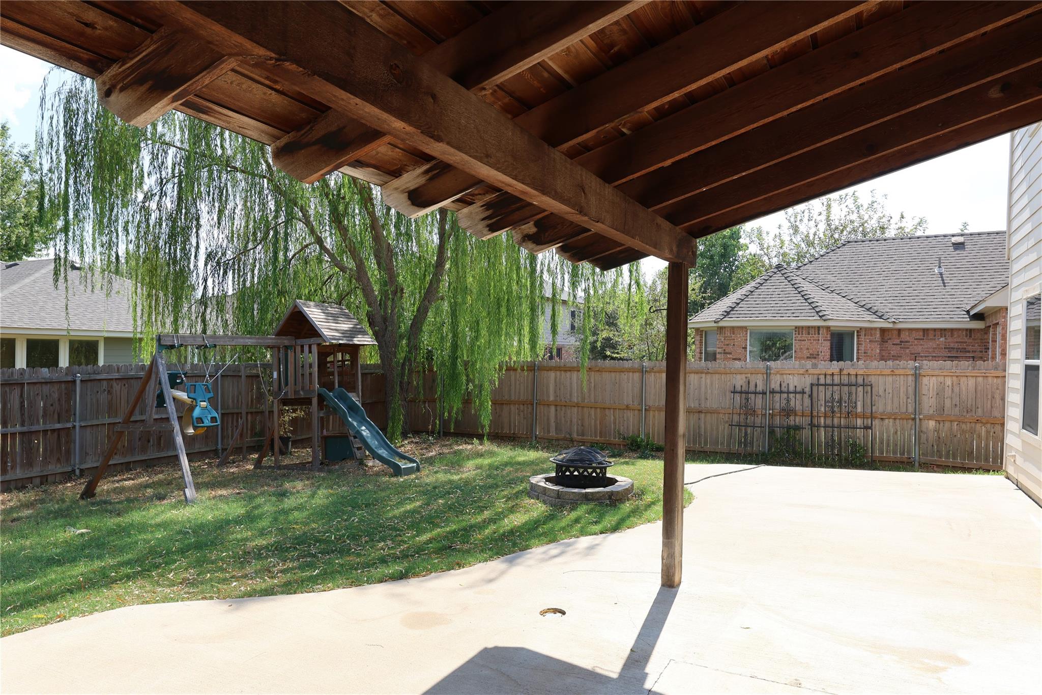 main property photo 35