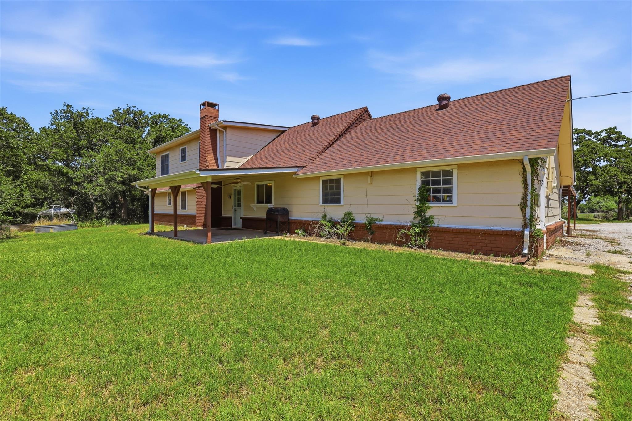 main property photo 22
