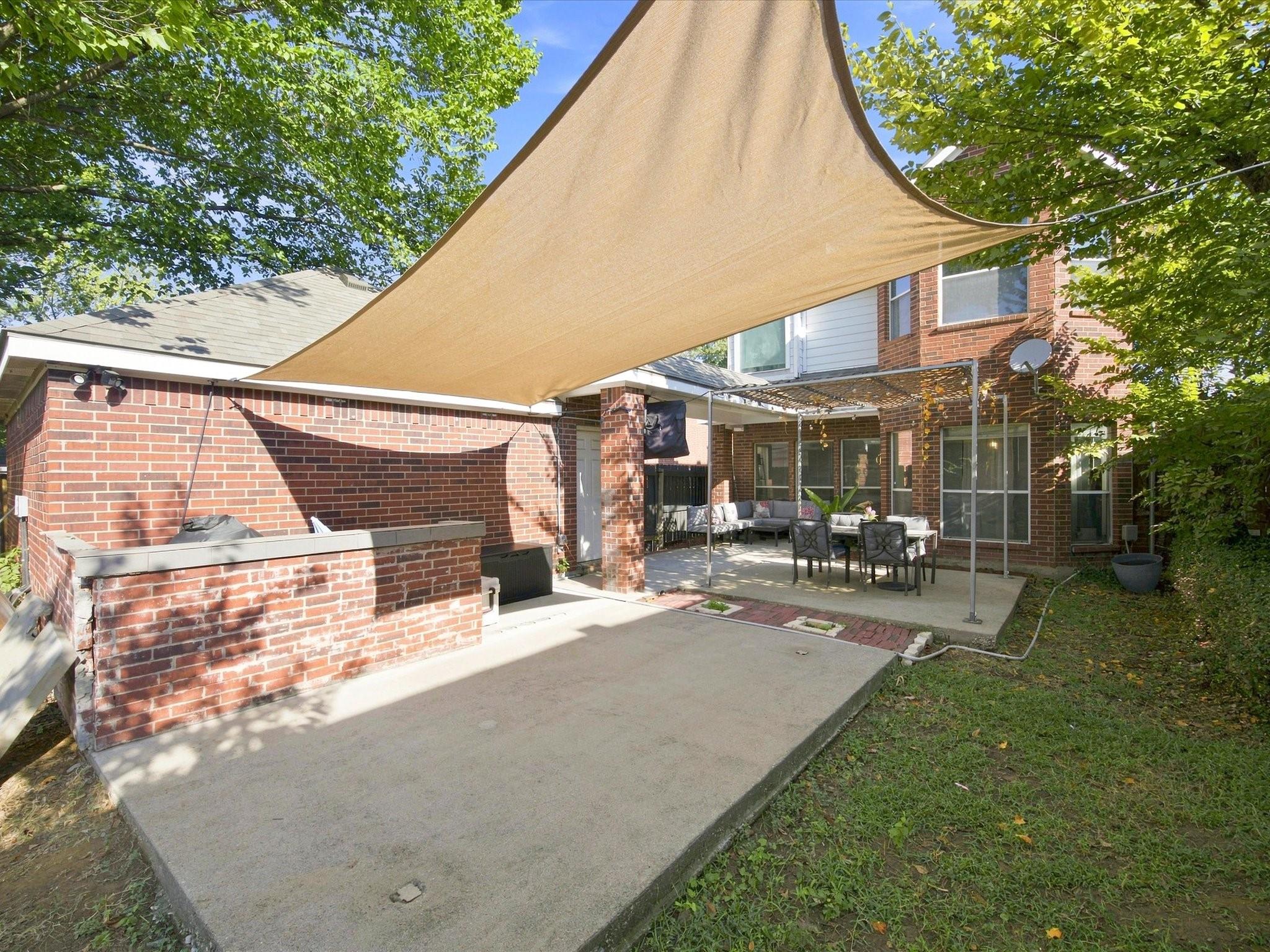 main property photo 35