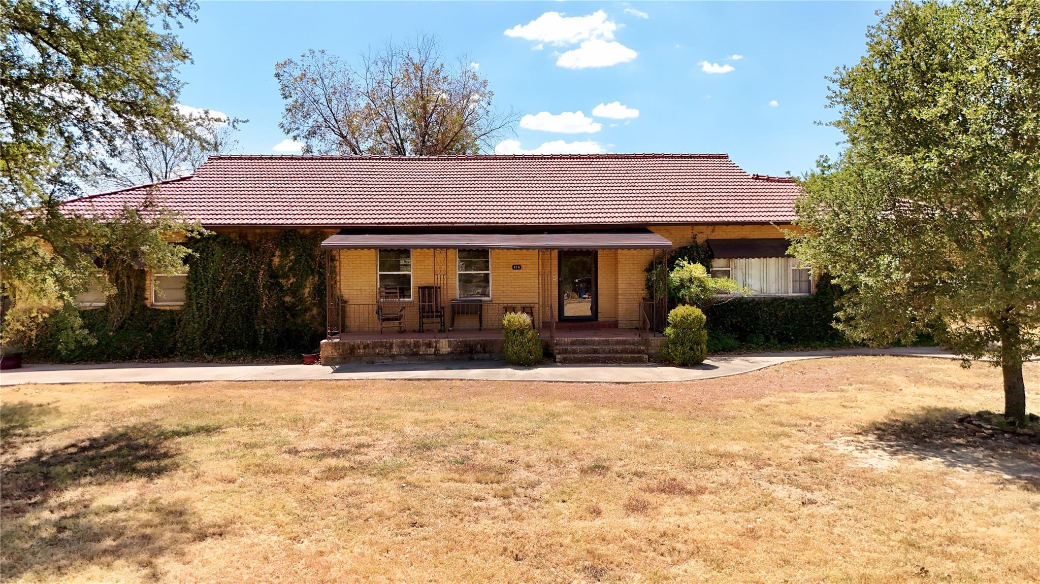 main property photo 7