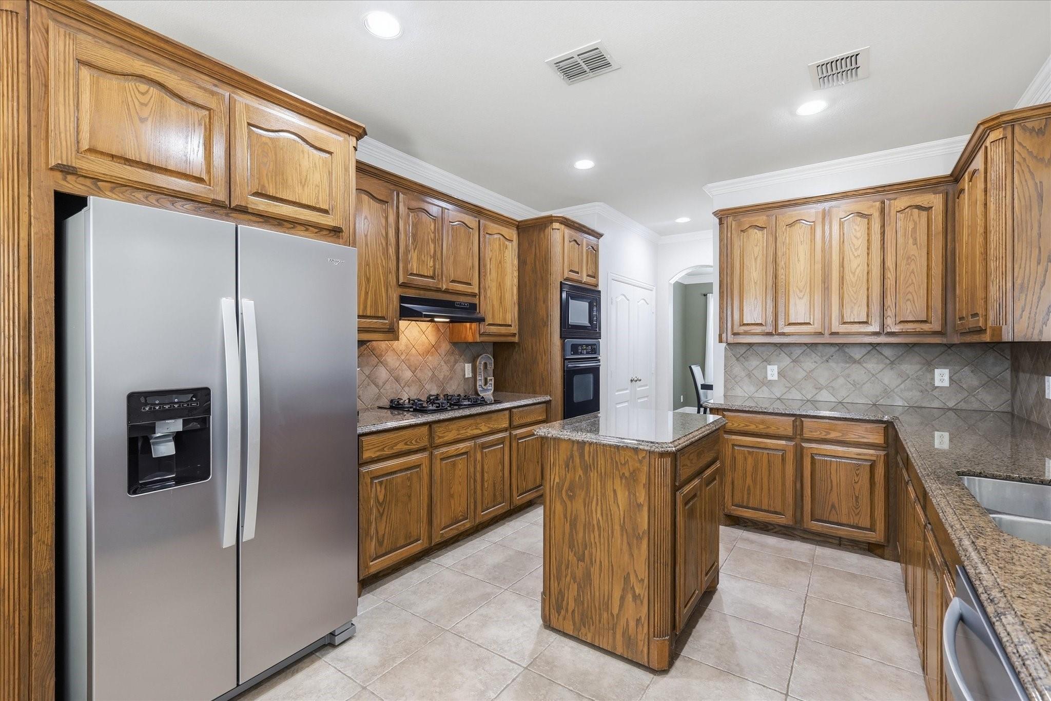 main property photo 13