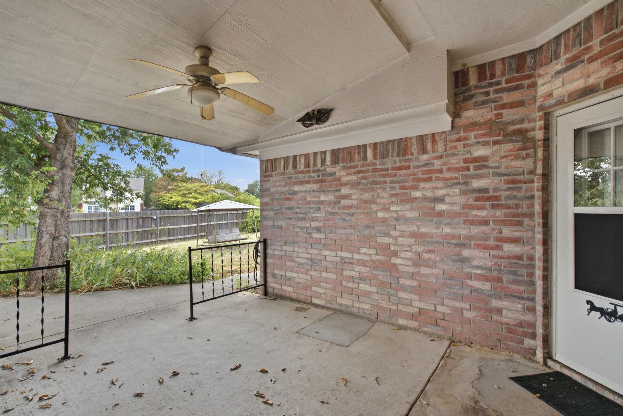 main property photo 29