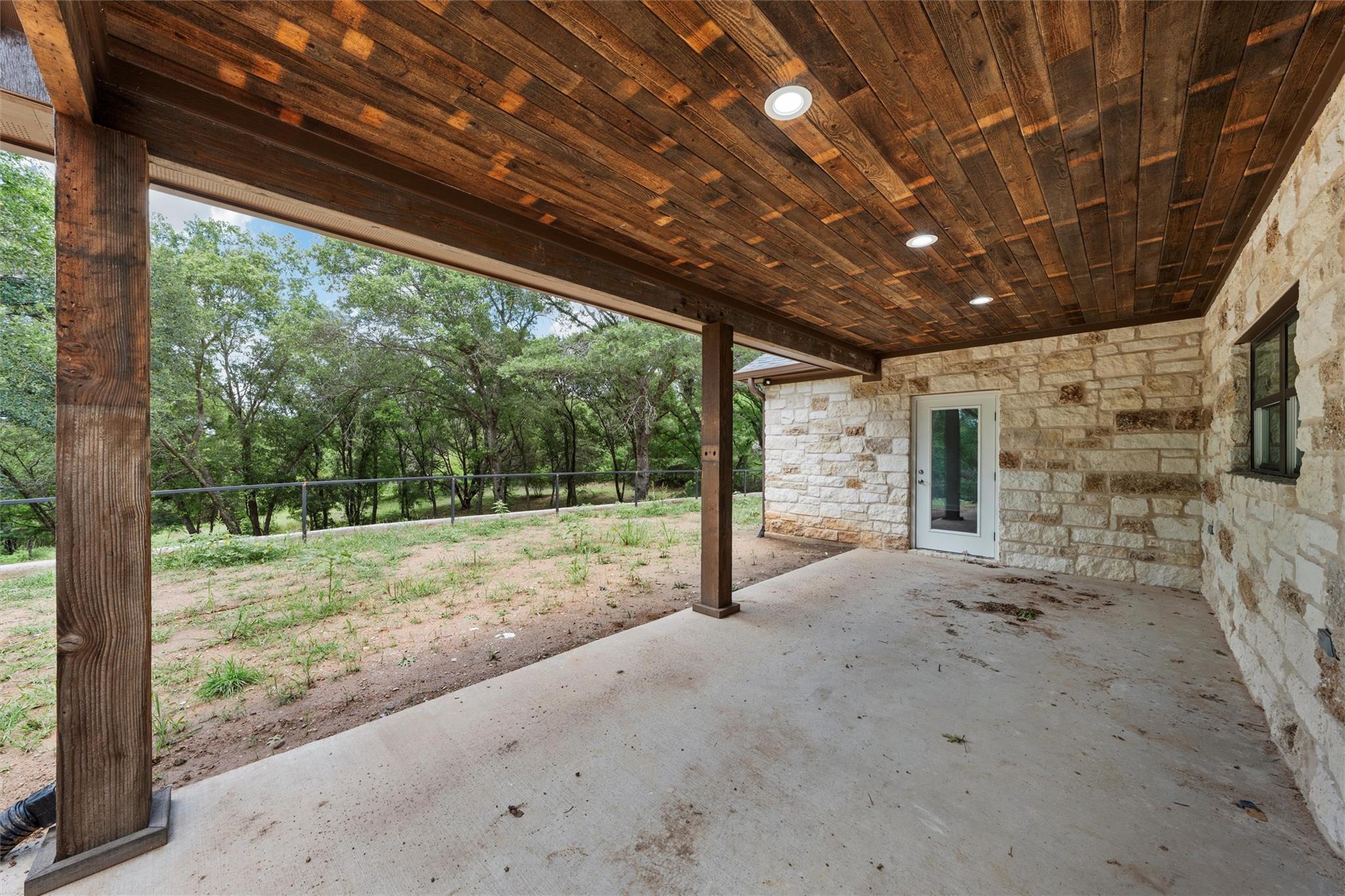 main property photo 35