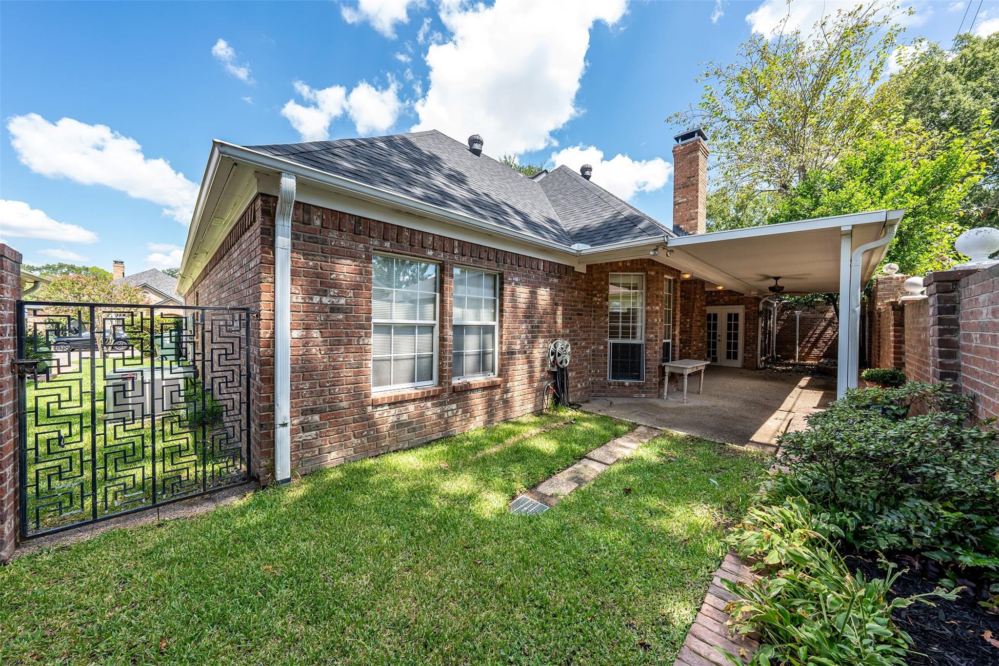 main property photo 26