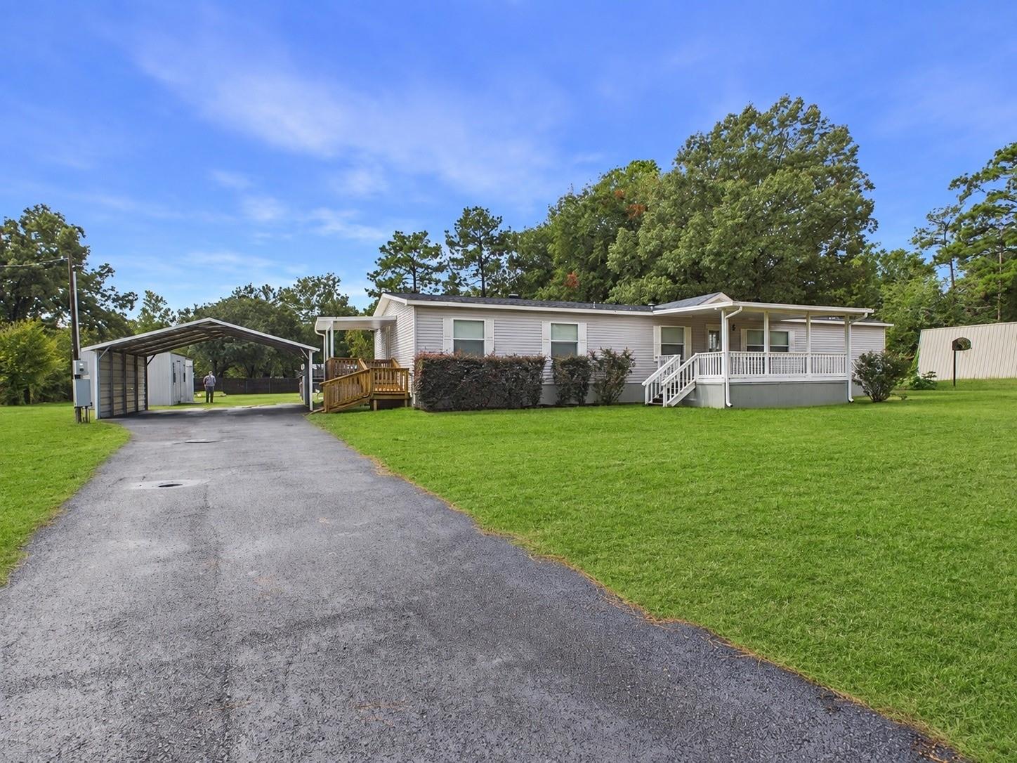main property photo 5