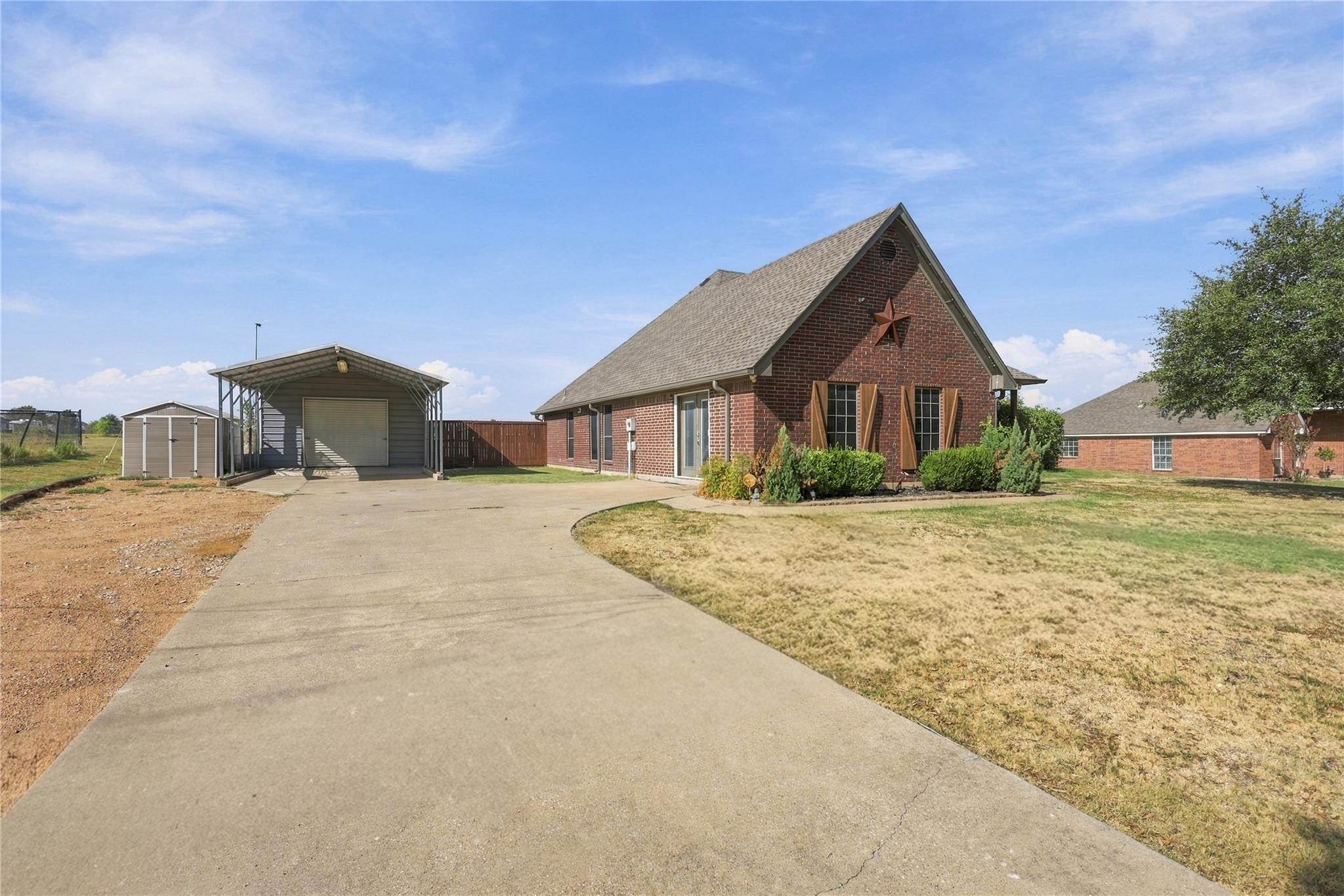 main property photo 5