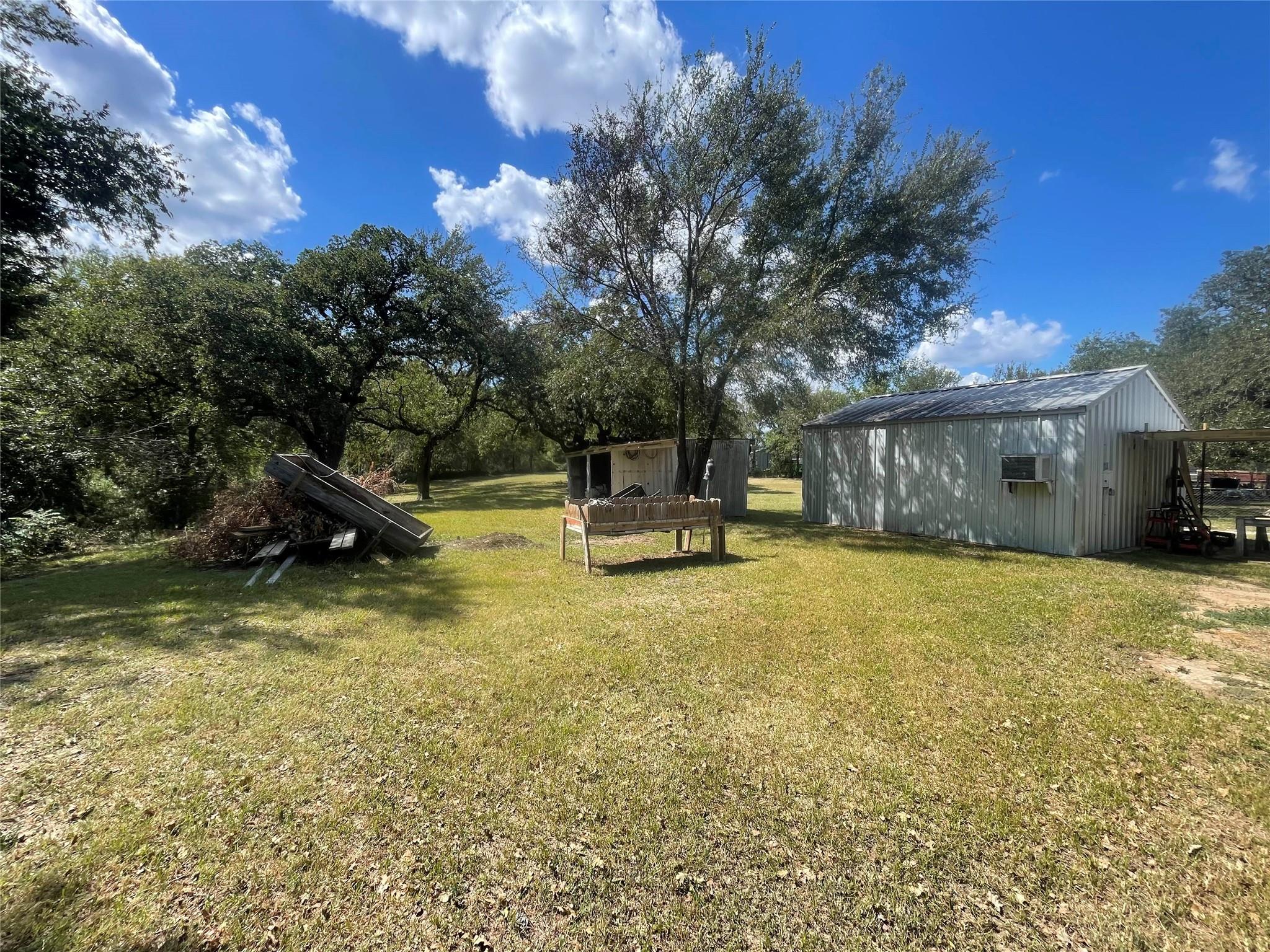 main property photo 23
