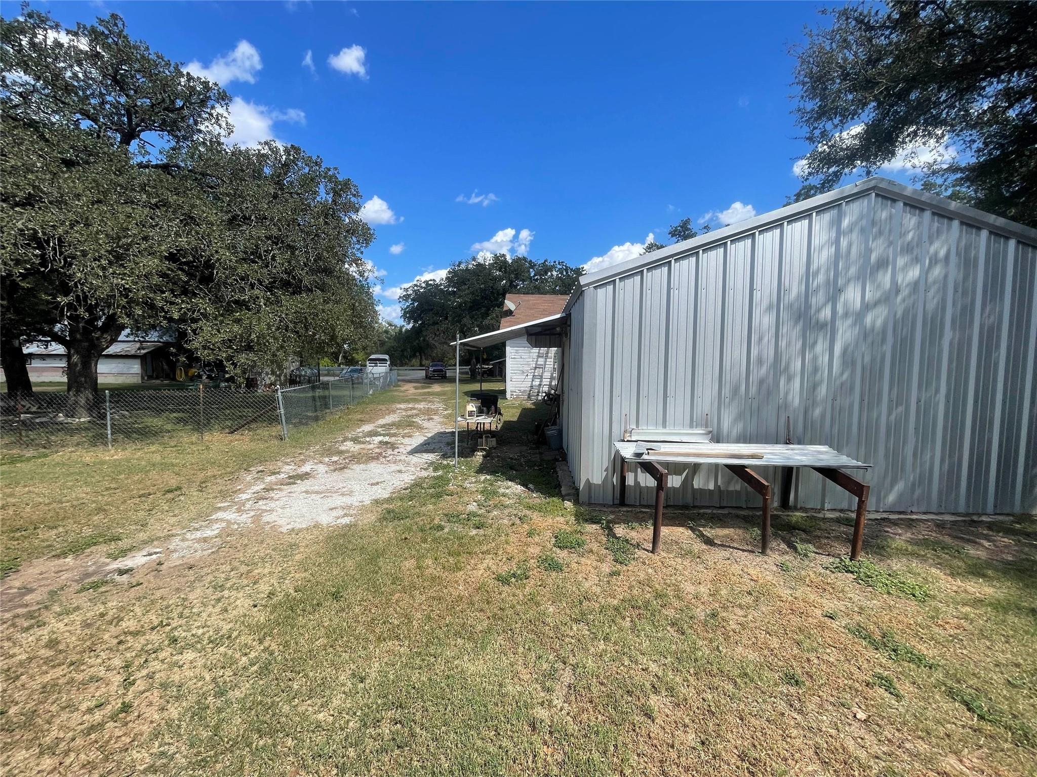 main property photo 26