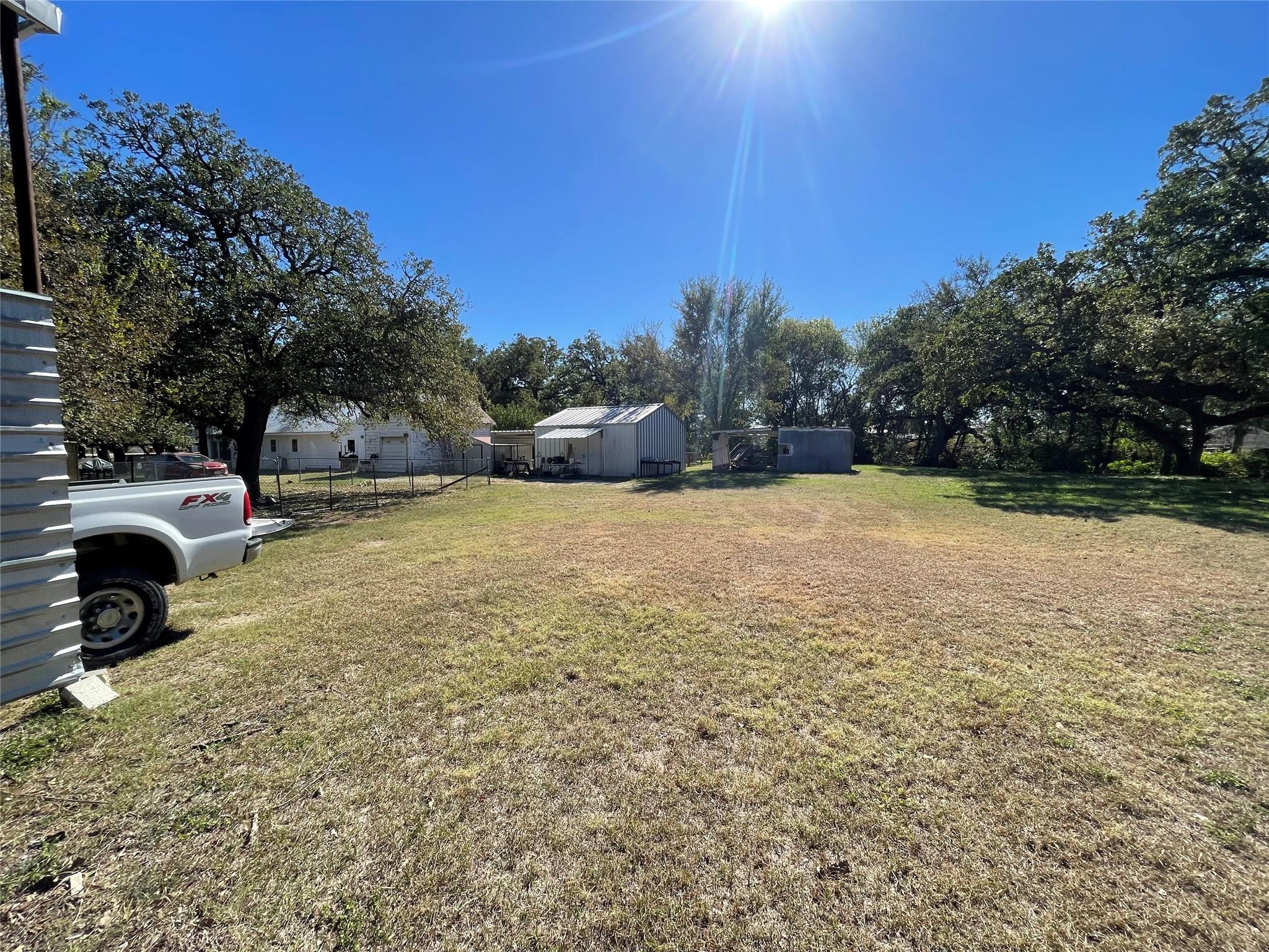main property photo 31