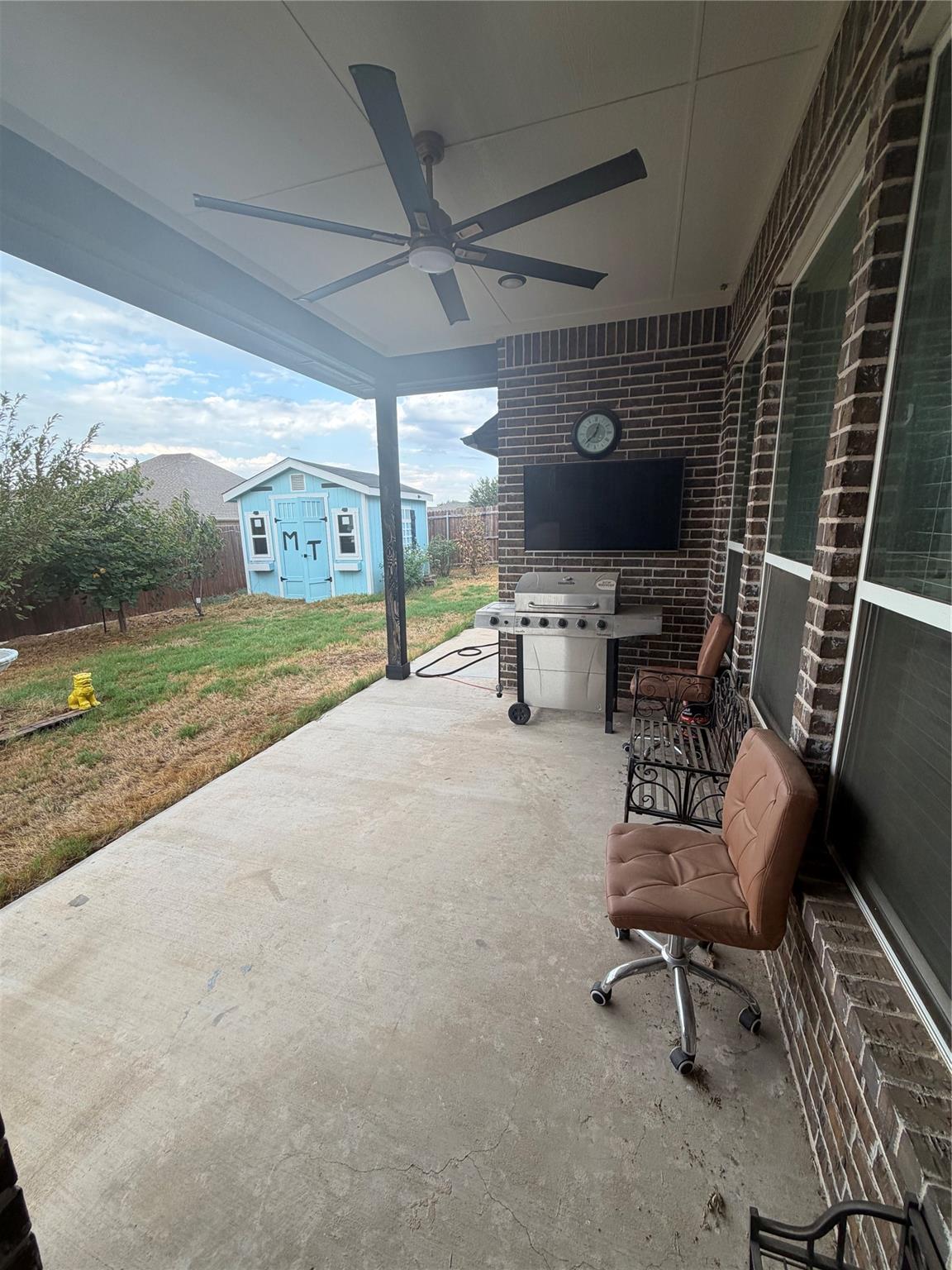 main property photo 14