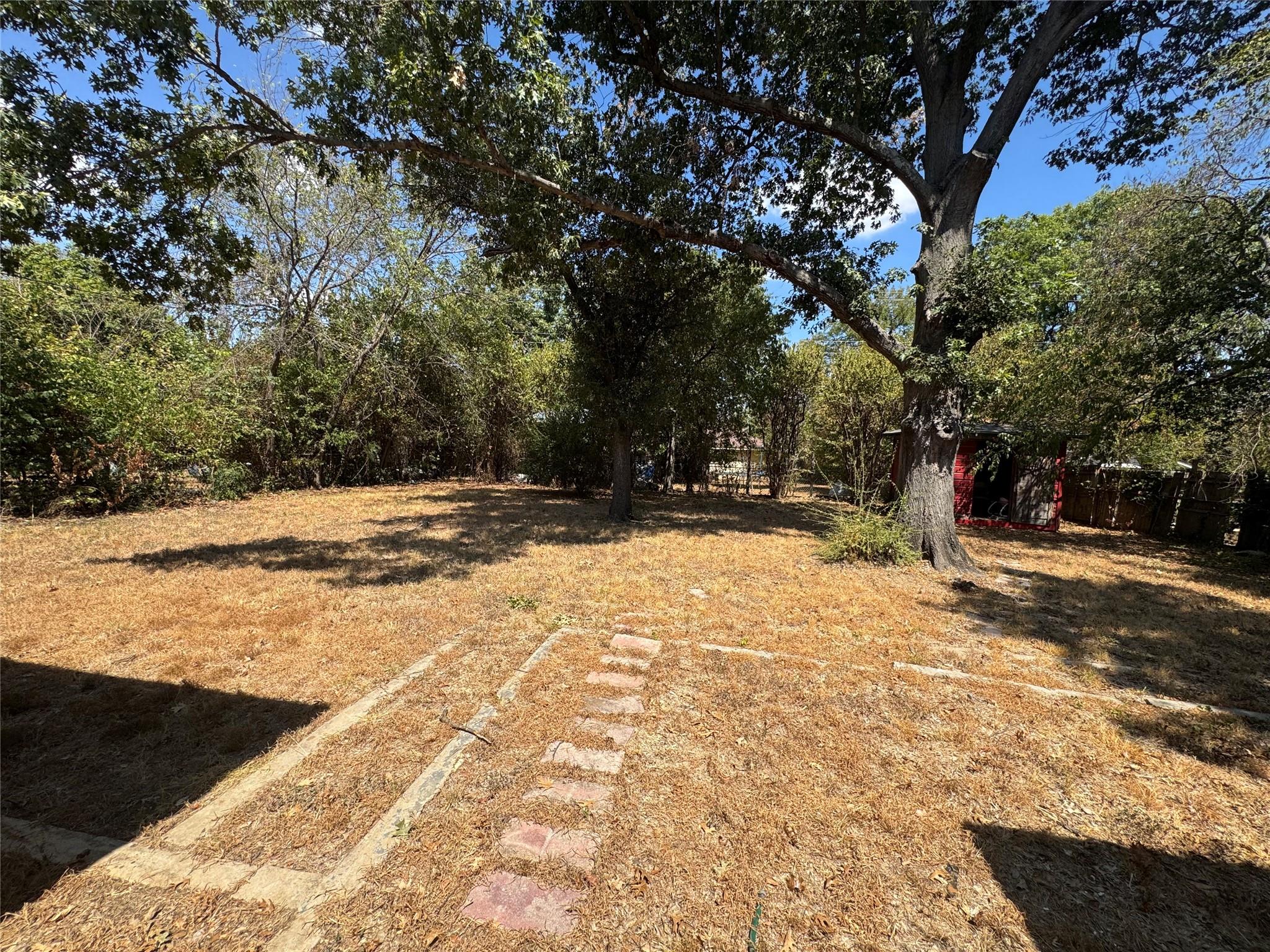main property photo 11