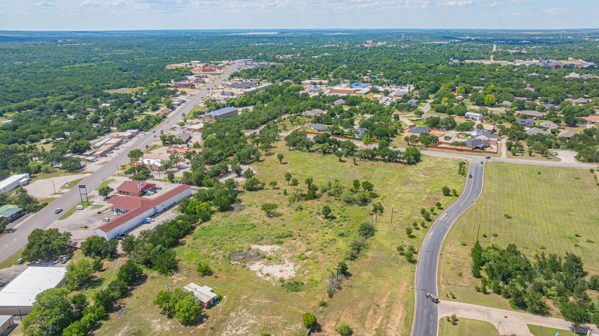 main property photo 10