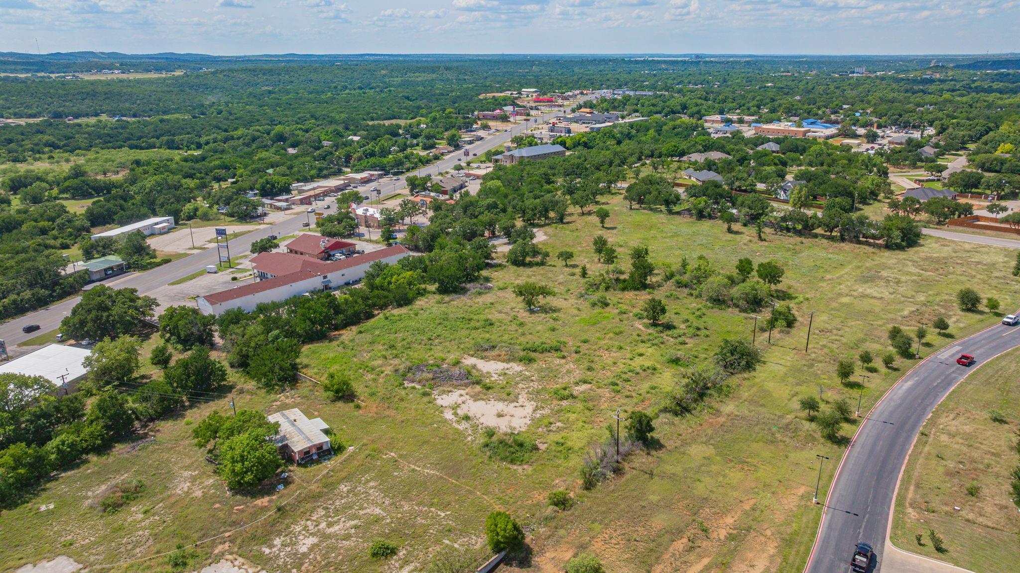 main property photo 12