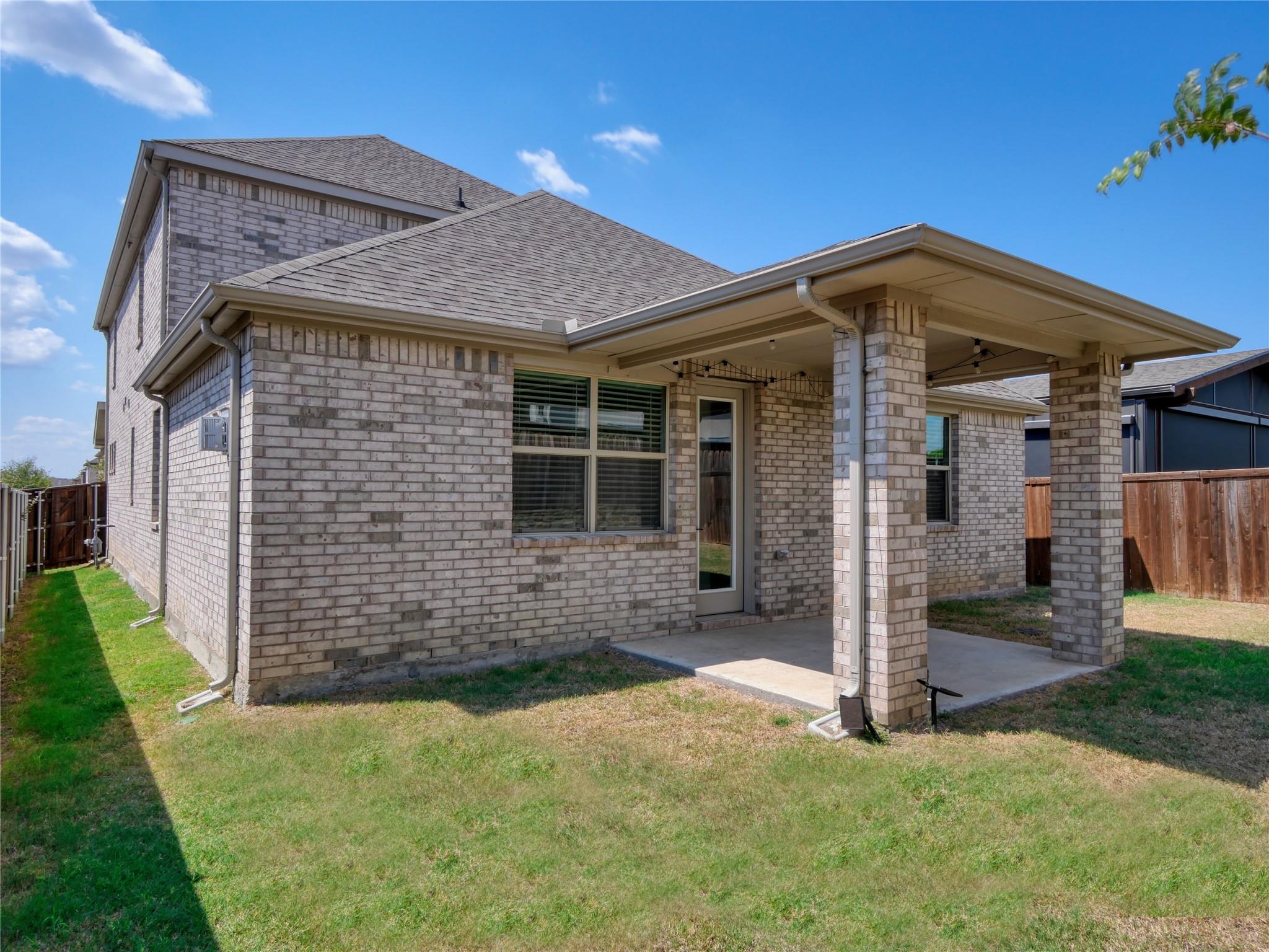 main property photo 31