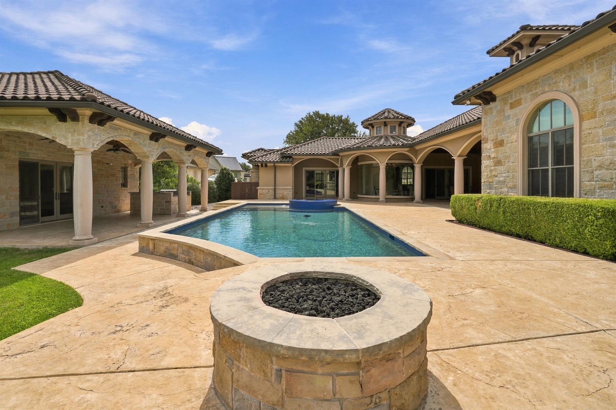 main property photo 36